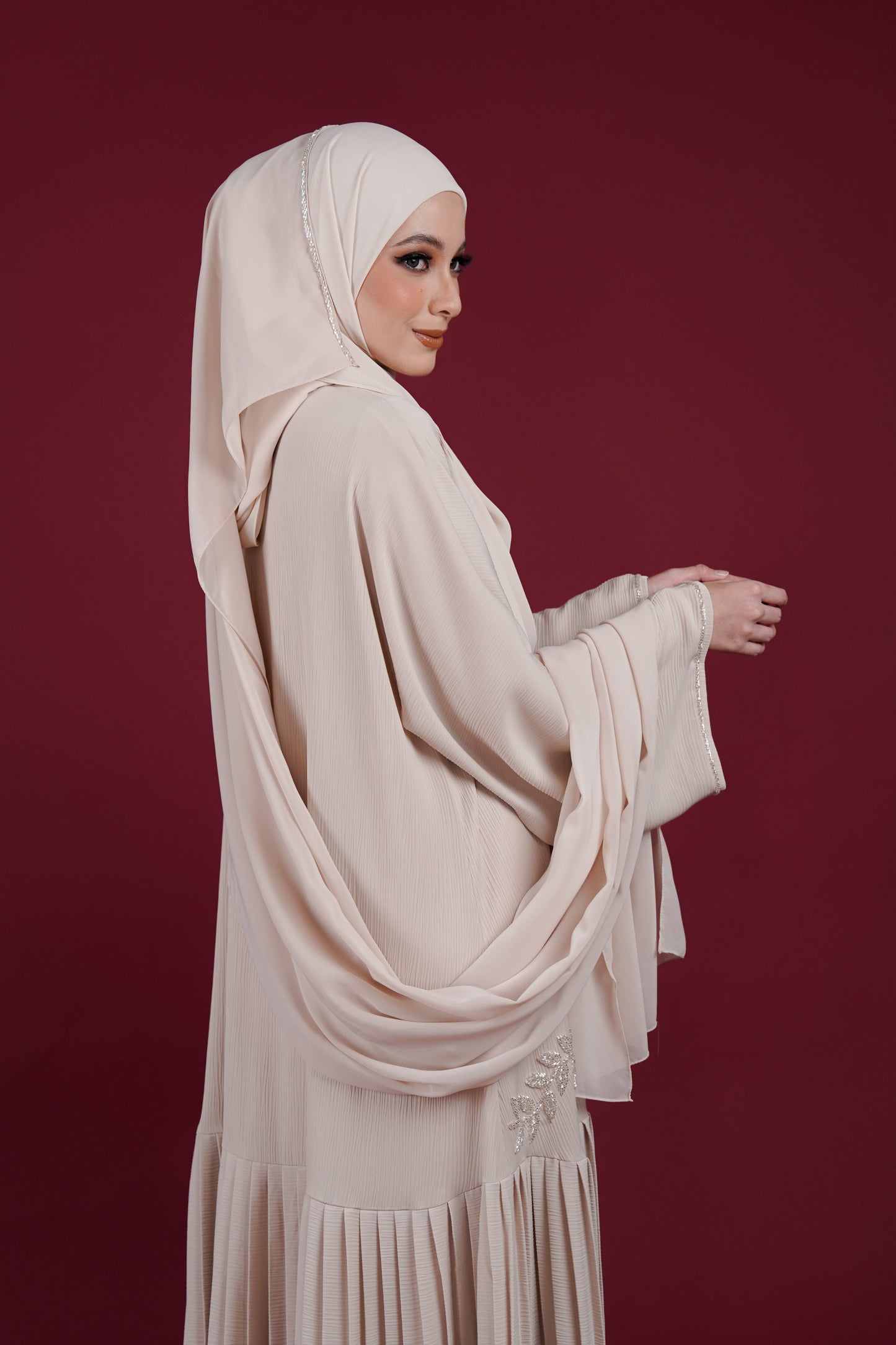 REYZAN ABAYA ARCTIC NUDE