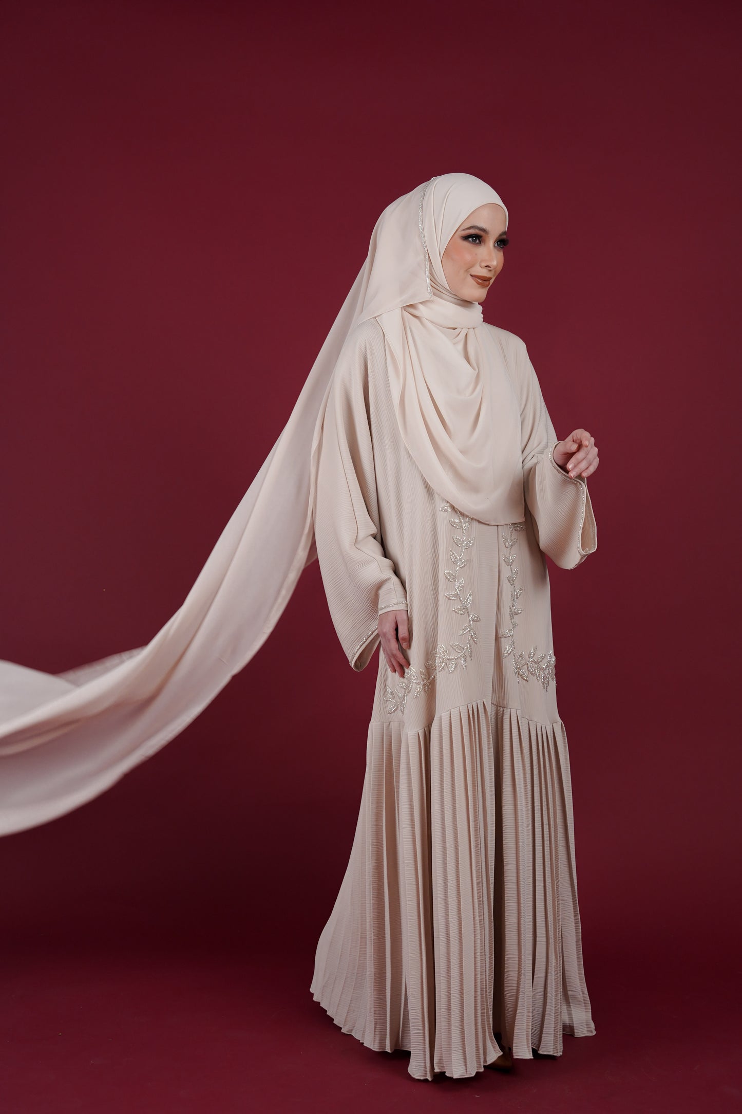 REYZAN ABAYA ARCTIC NUDE