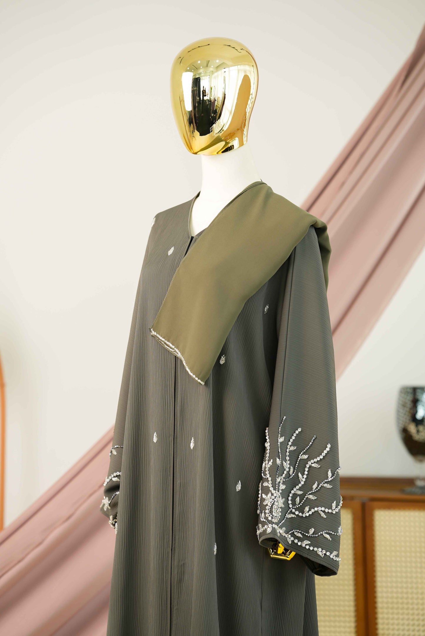 SAHARA ABAYA OLIVINE GREEN