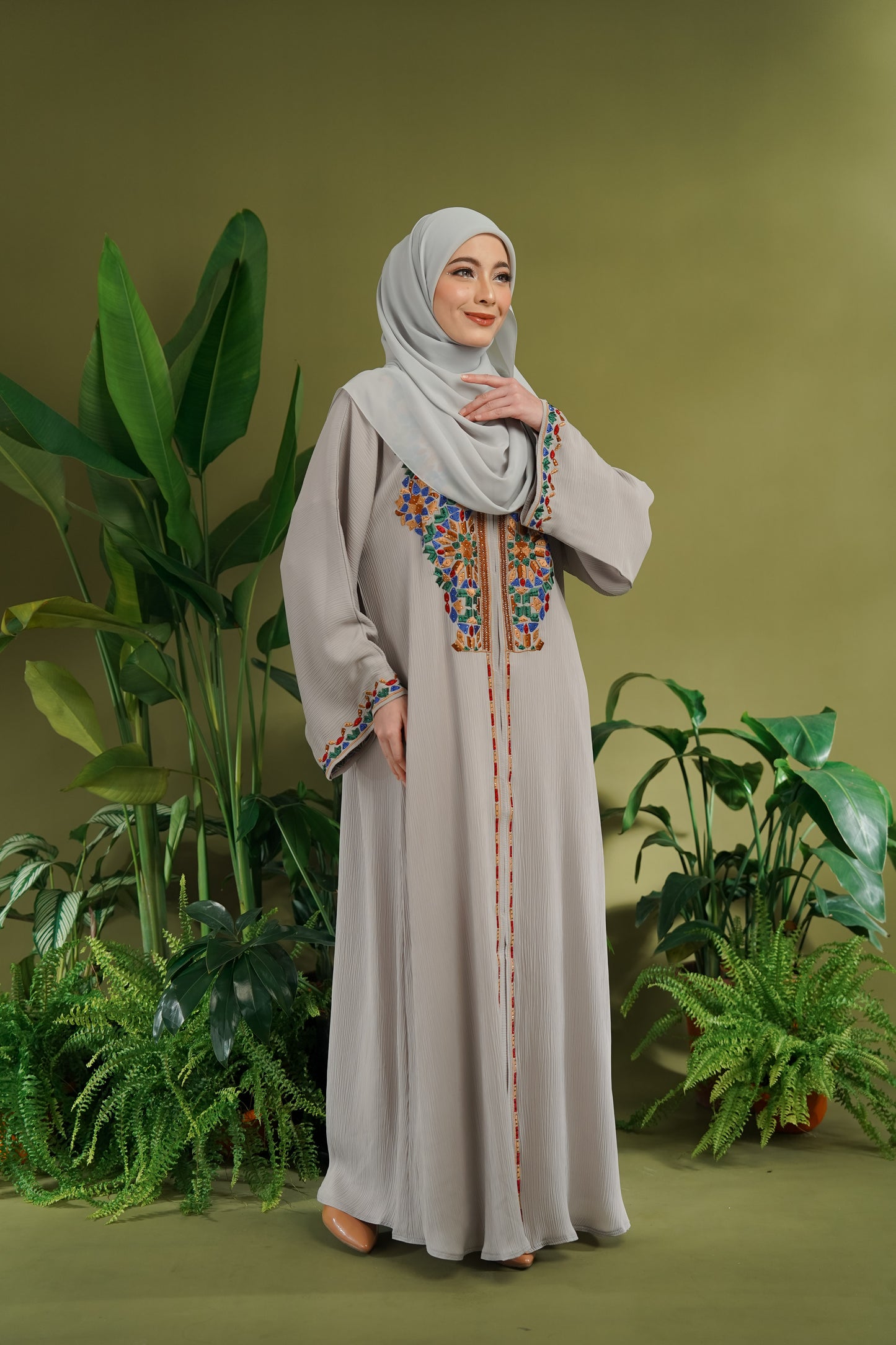 CHLOE ABAYA LIGHT GREY