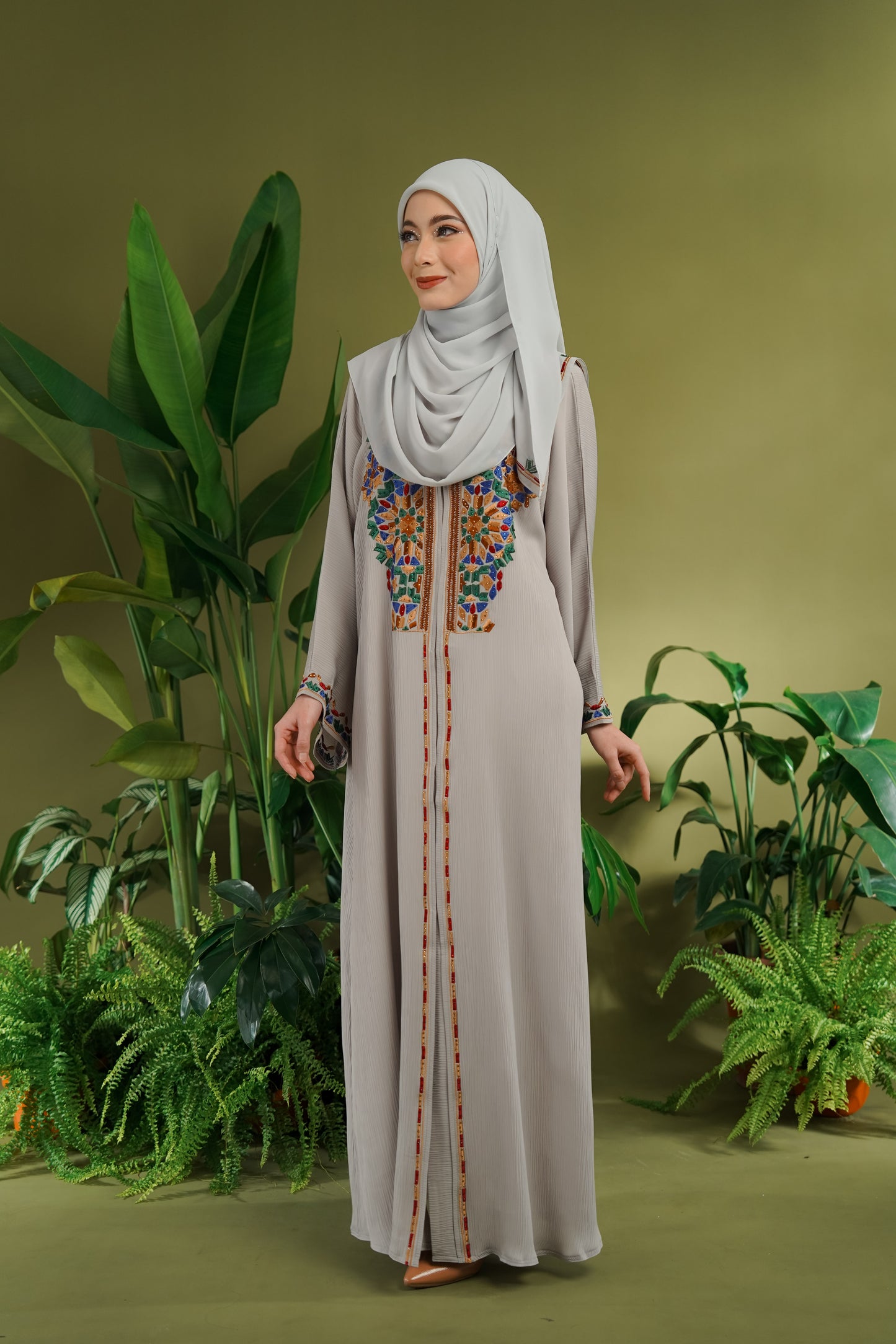 CHLOE ABAYA LIGHT GREY