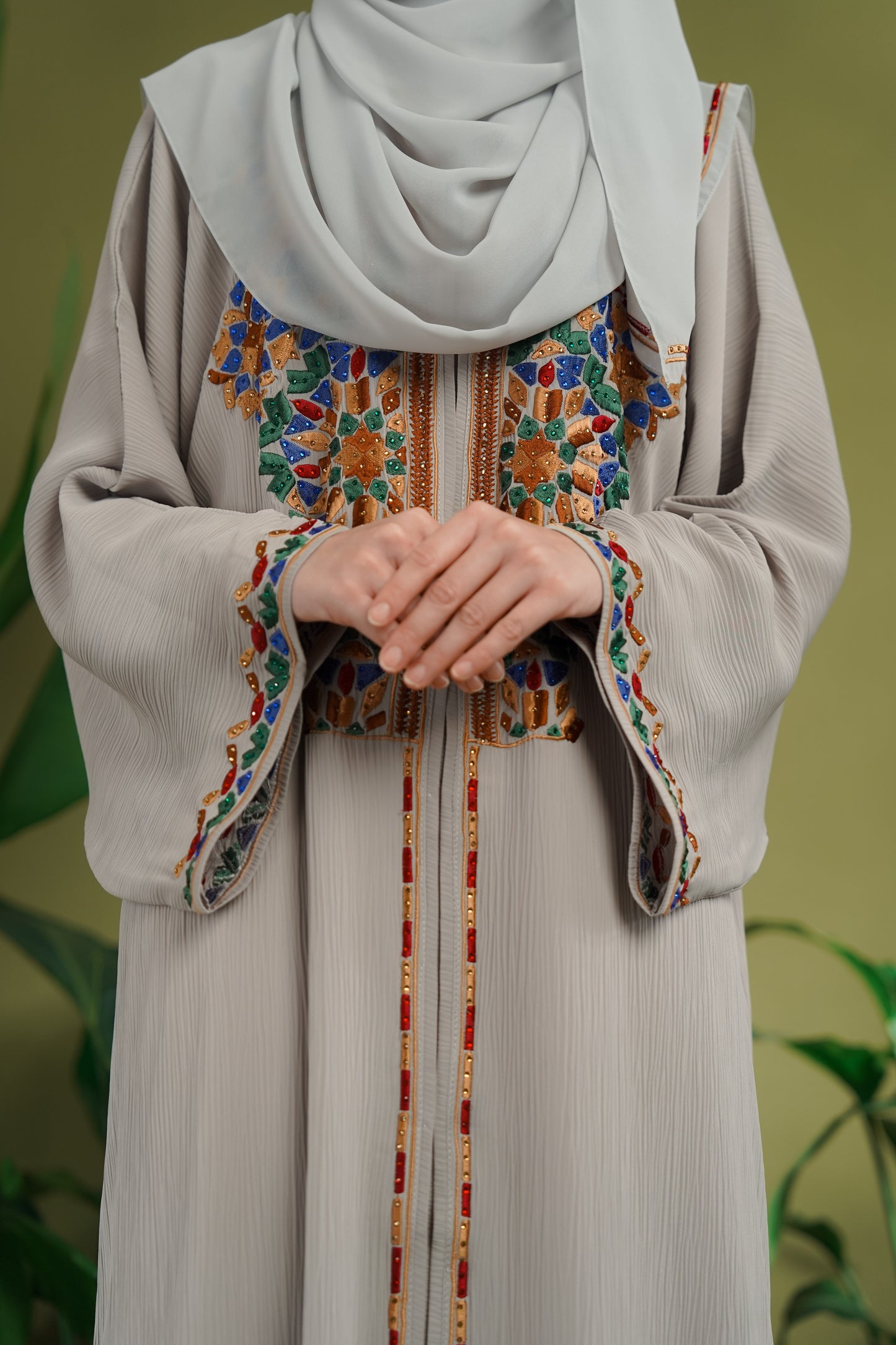 CHLOE ABAYA LIGHT GREY