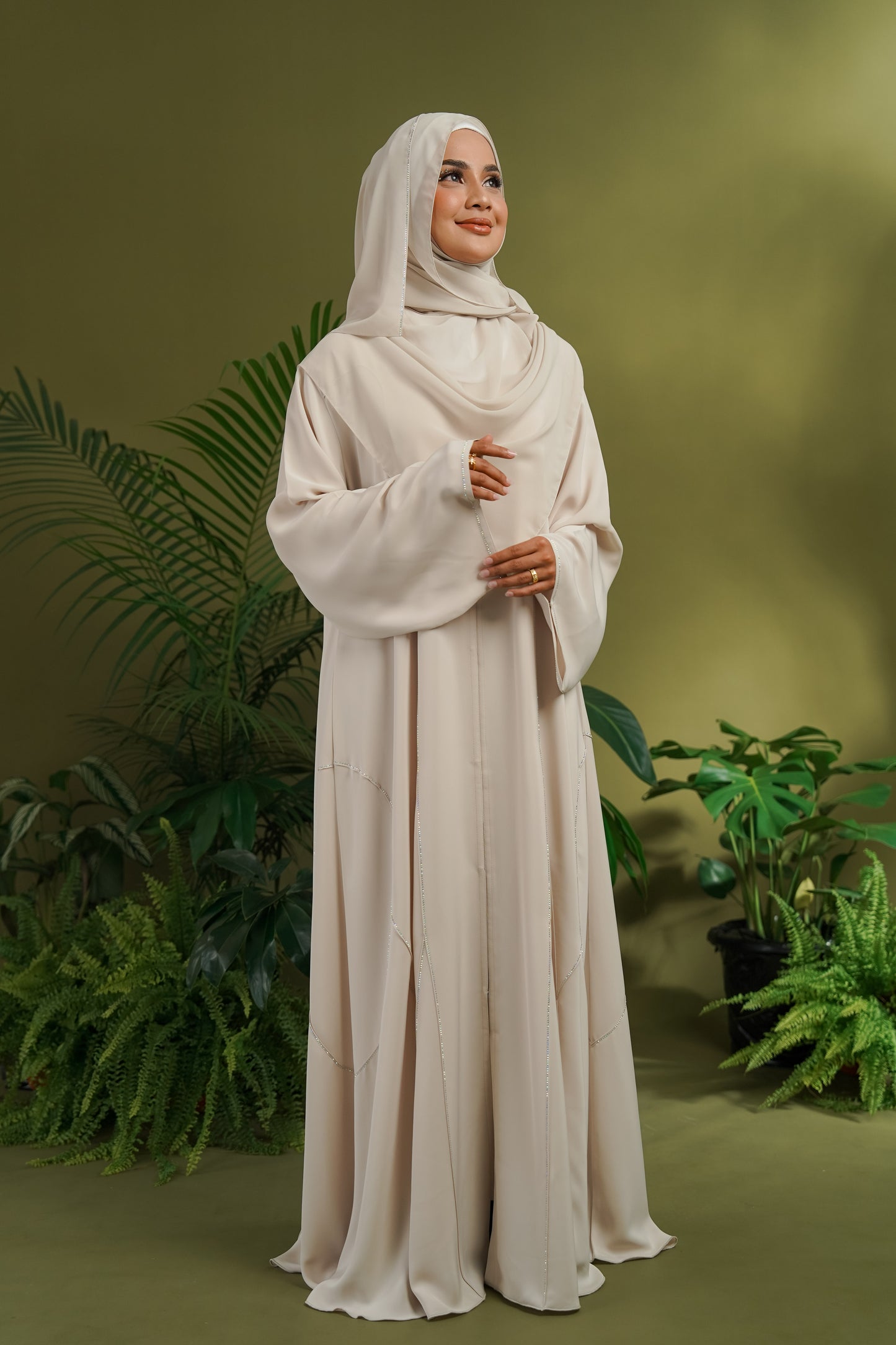 FATMA ABAYA EGGSHELL