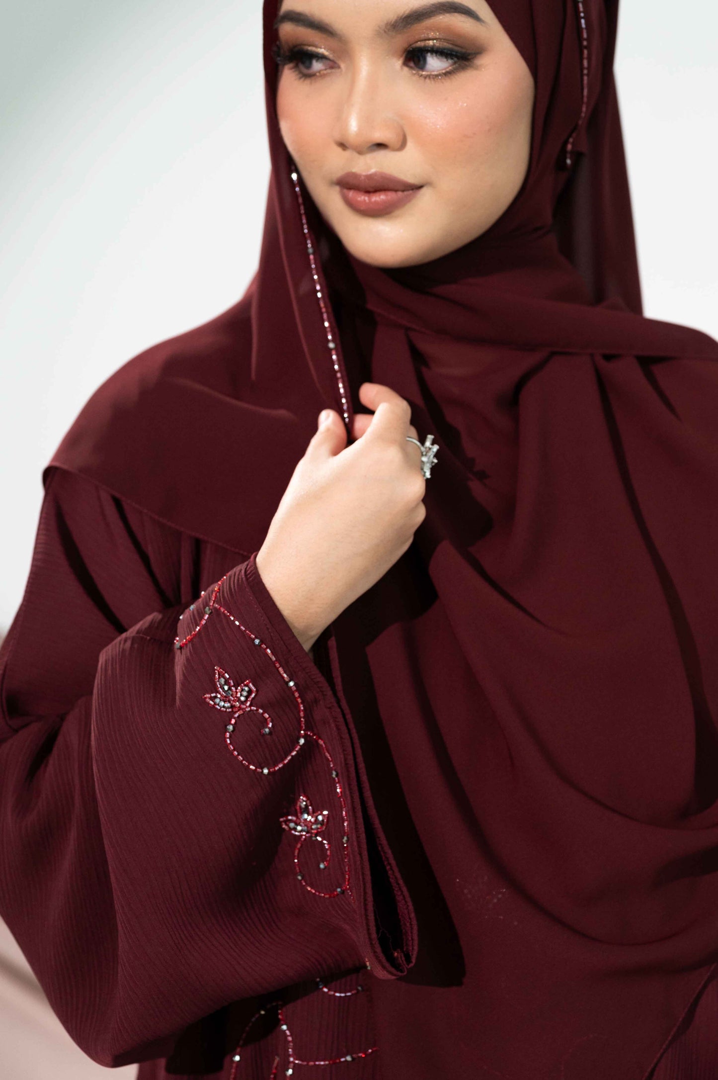 MAHREEN ABAYA BURGUNDY