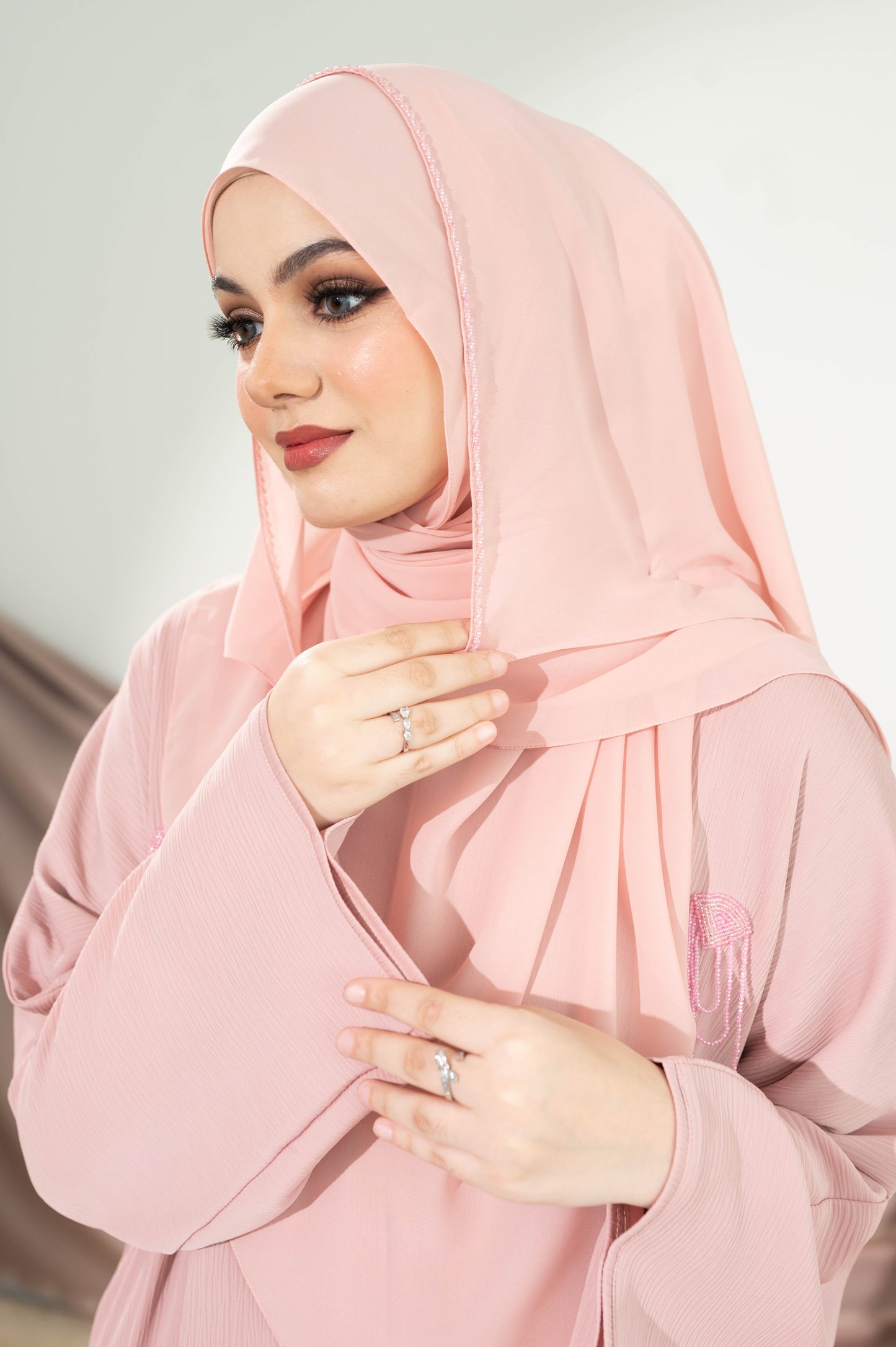 DEEMA ABAYA BABY PINK
