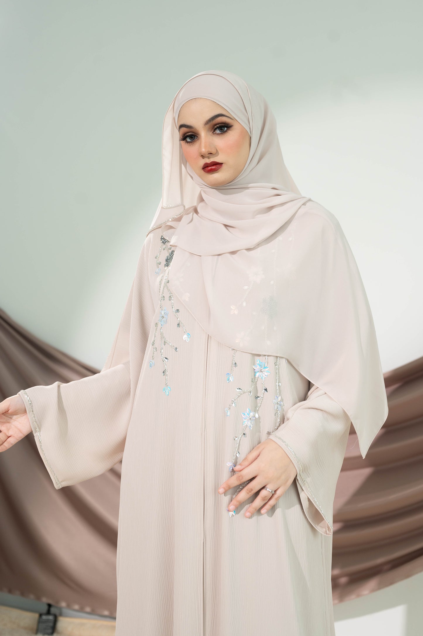 KAAMIL ABAYA SAND