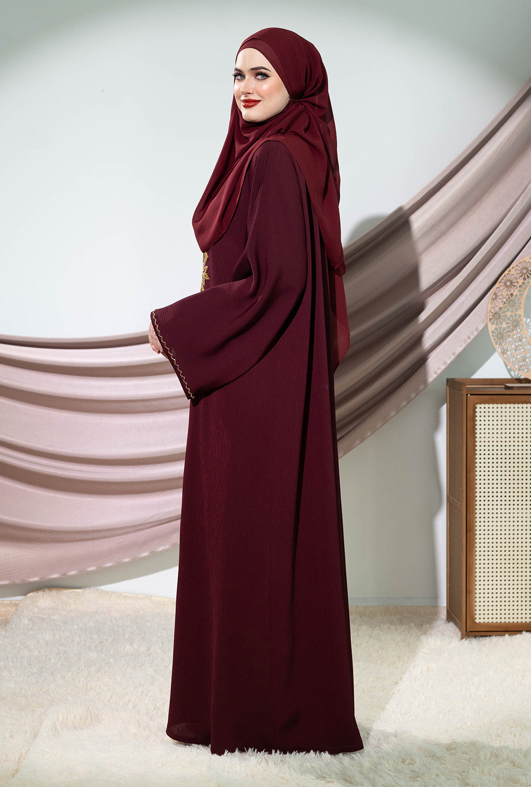 LEANDRA ABAYA BURGUNDY