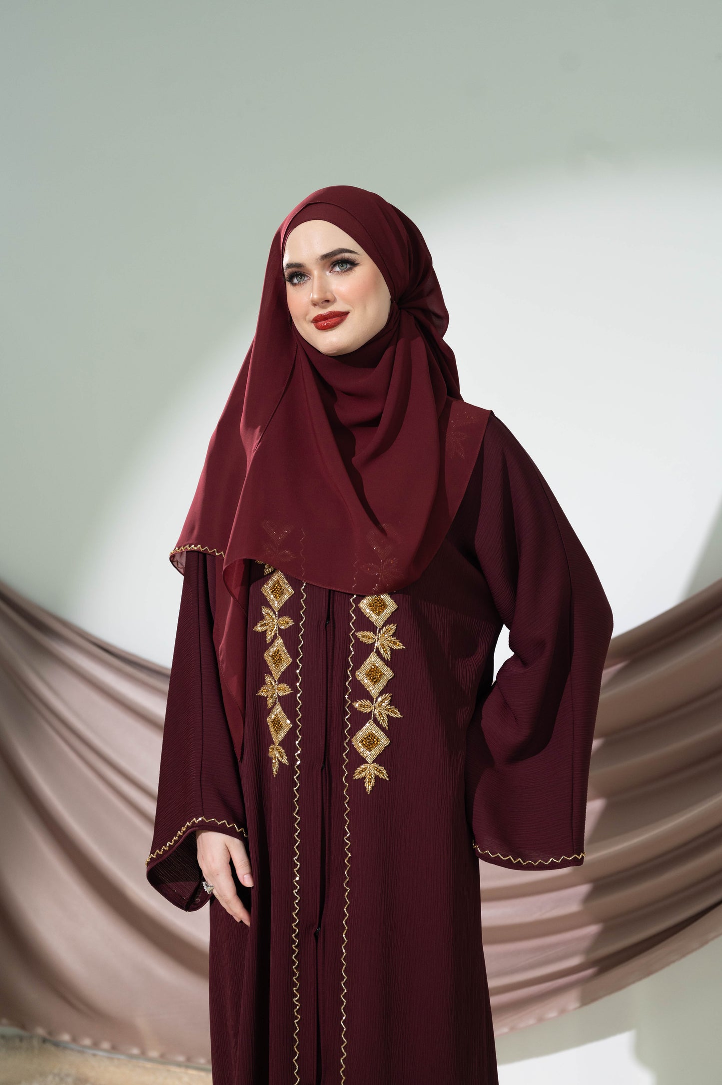 LEANDRA ABAYA BURGUNDY