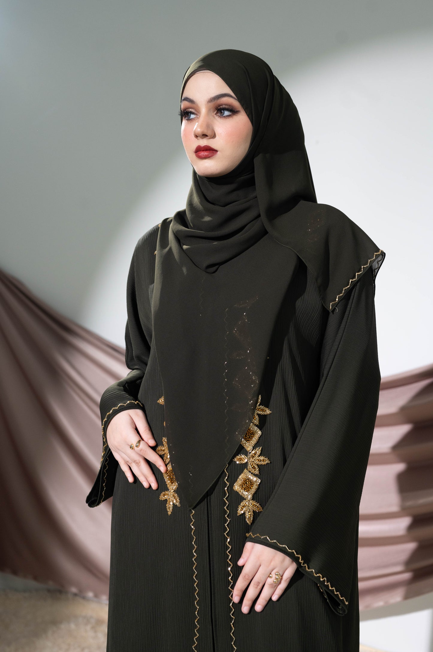 LEANDRA ABAYA DARK OLIVE