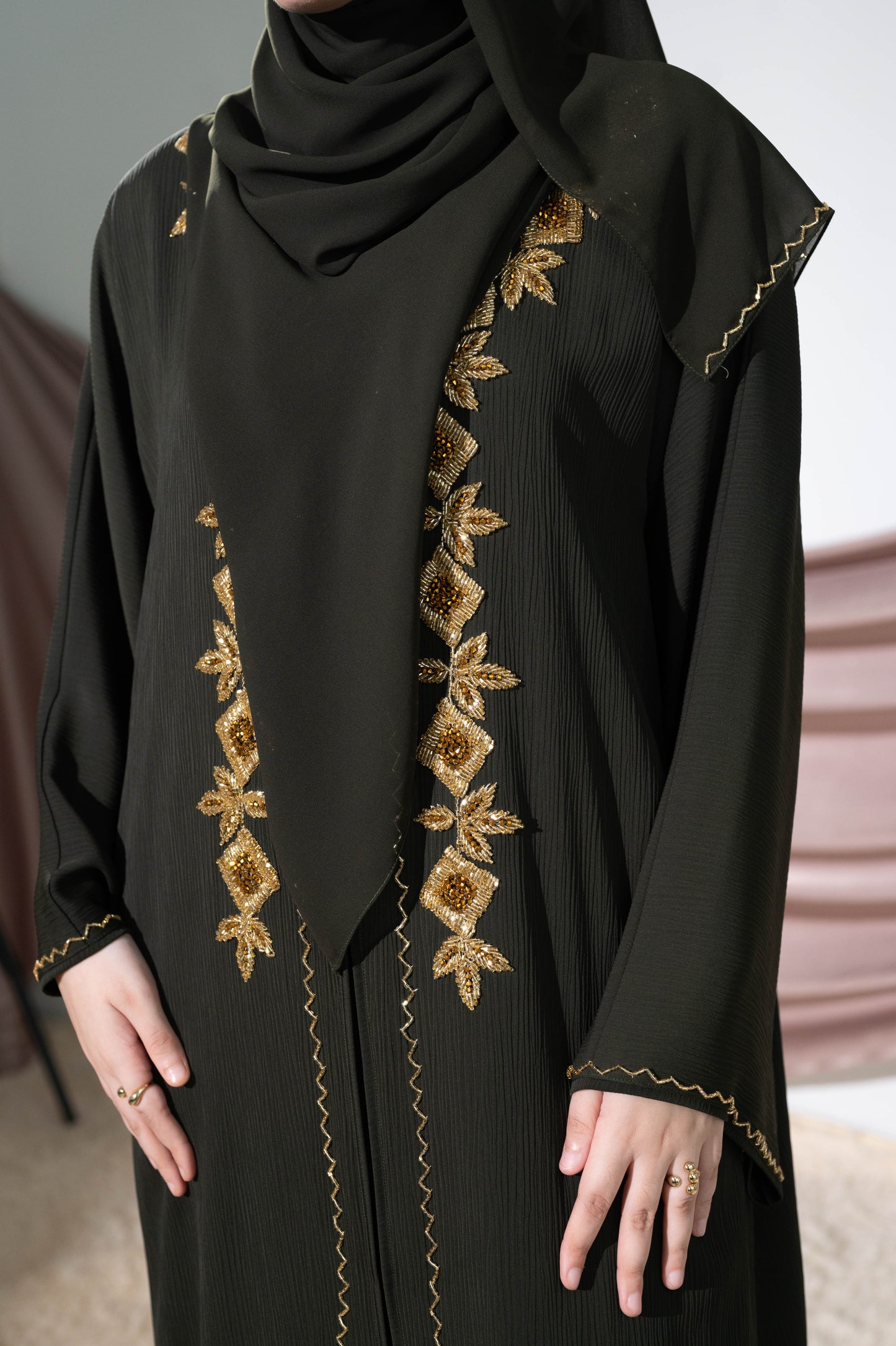 LEANDRA ABAYA DARK OLIVE
