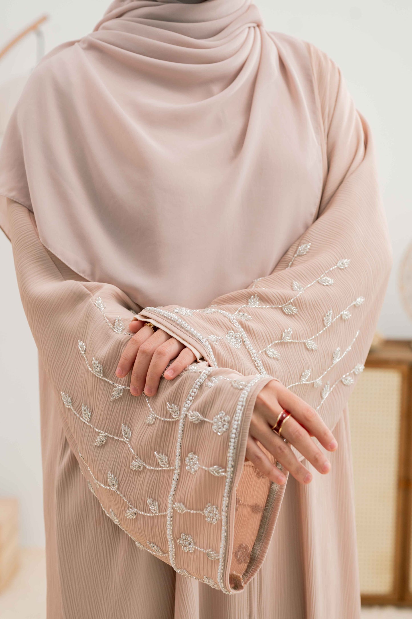 BILQIS ABAYA BEIGE