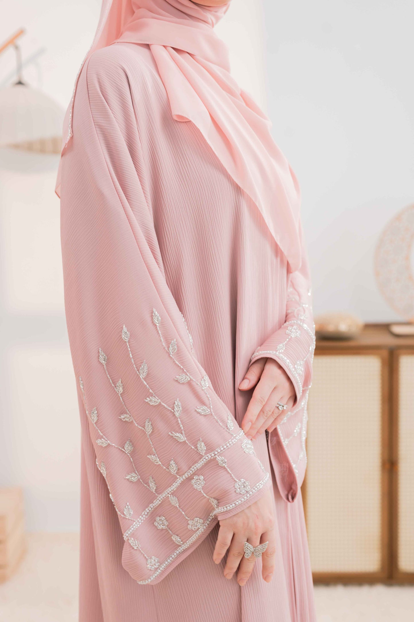 BILQIS ABAYA BABY PINK