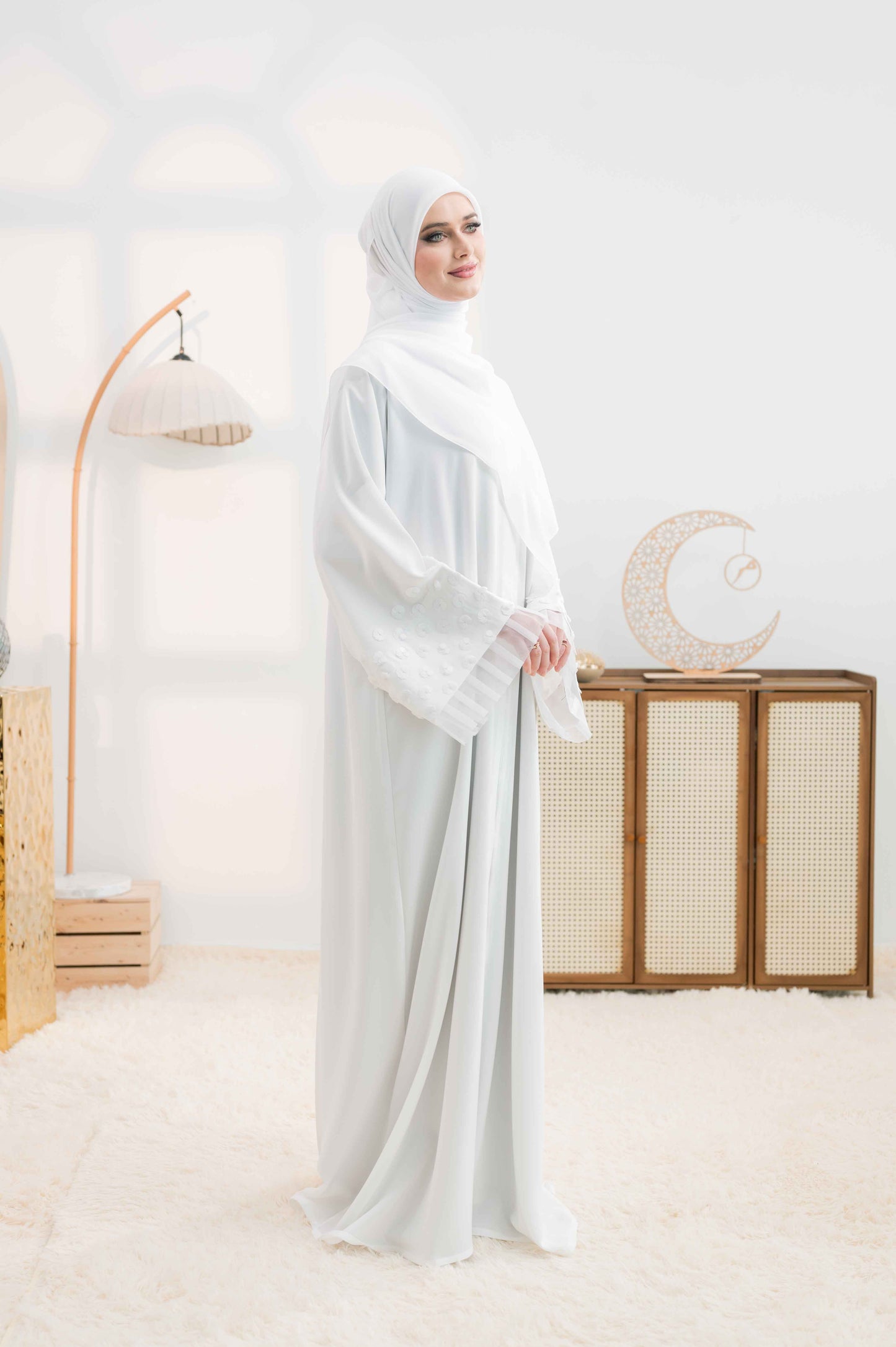 JAYDRA ABAYA WHITE