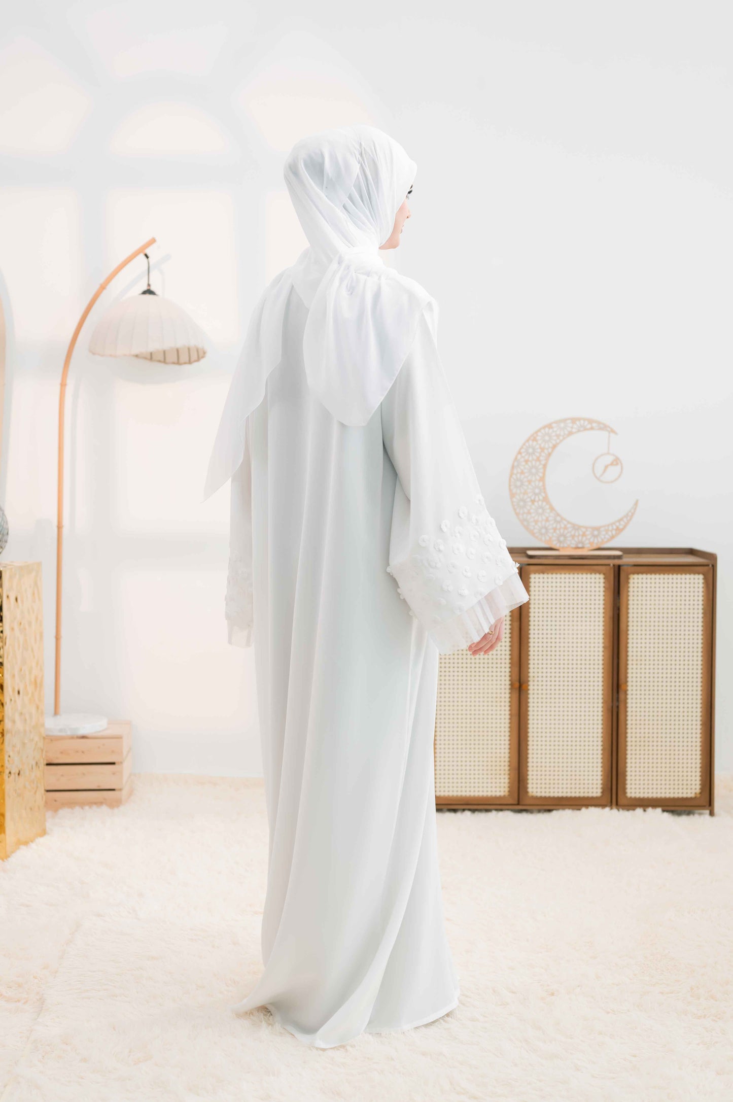 JAYDRA ABAYA WHITE