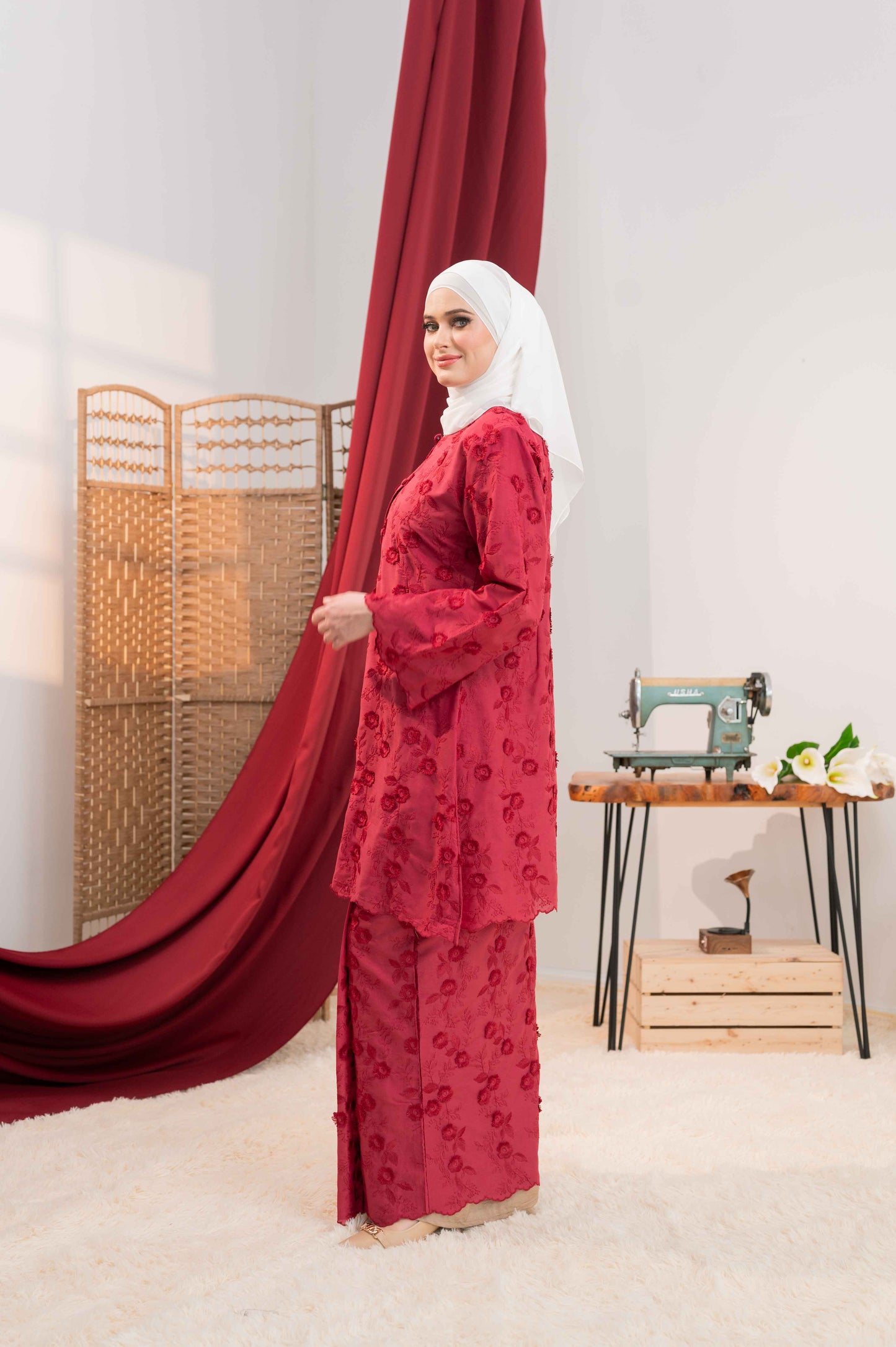 KURUNG CIK KEMBANG SAYANG RASPBERRY