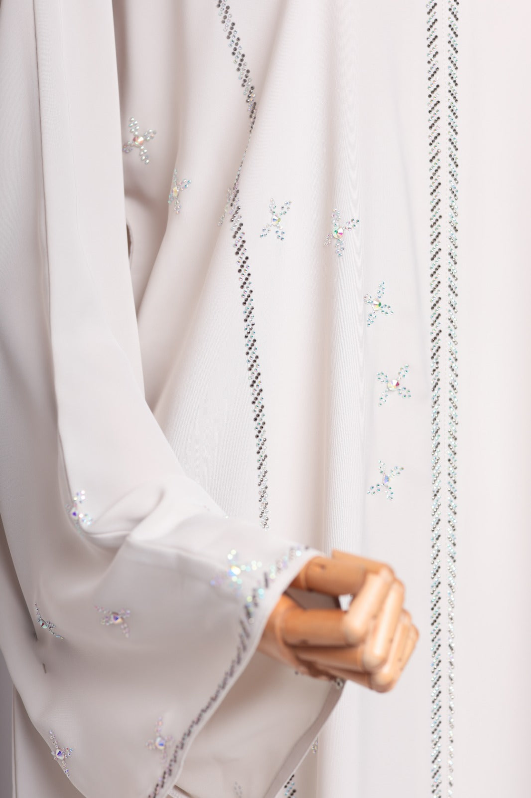 RAISHA ABAYA EGGSHELL