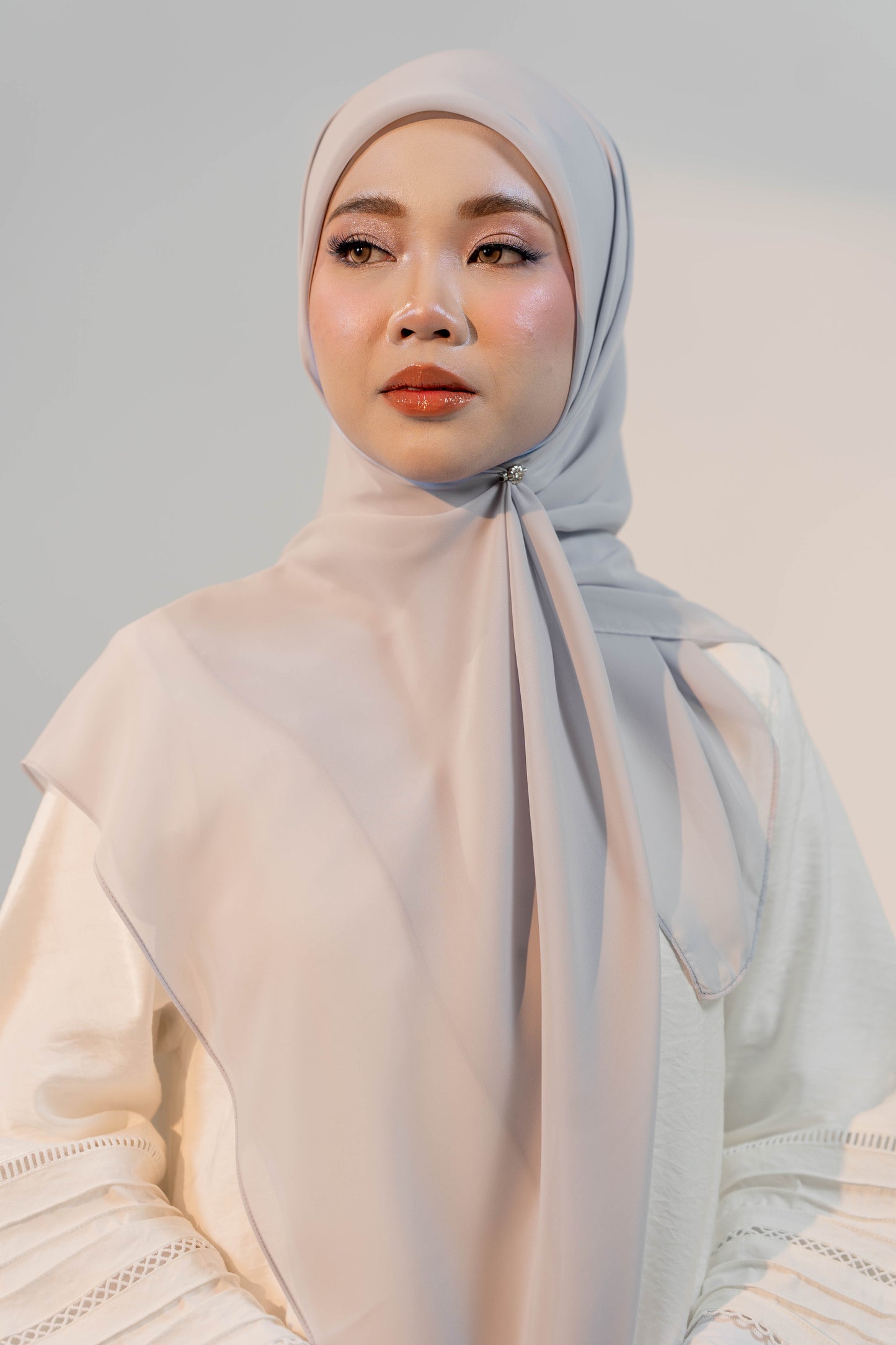 MALEEQA HIJAB GREY