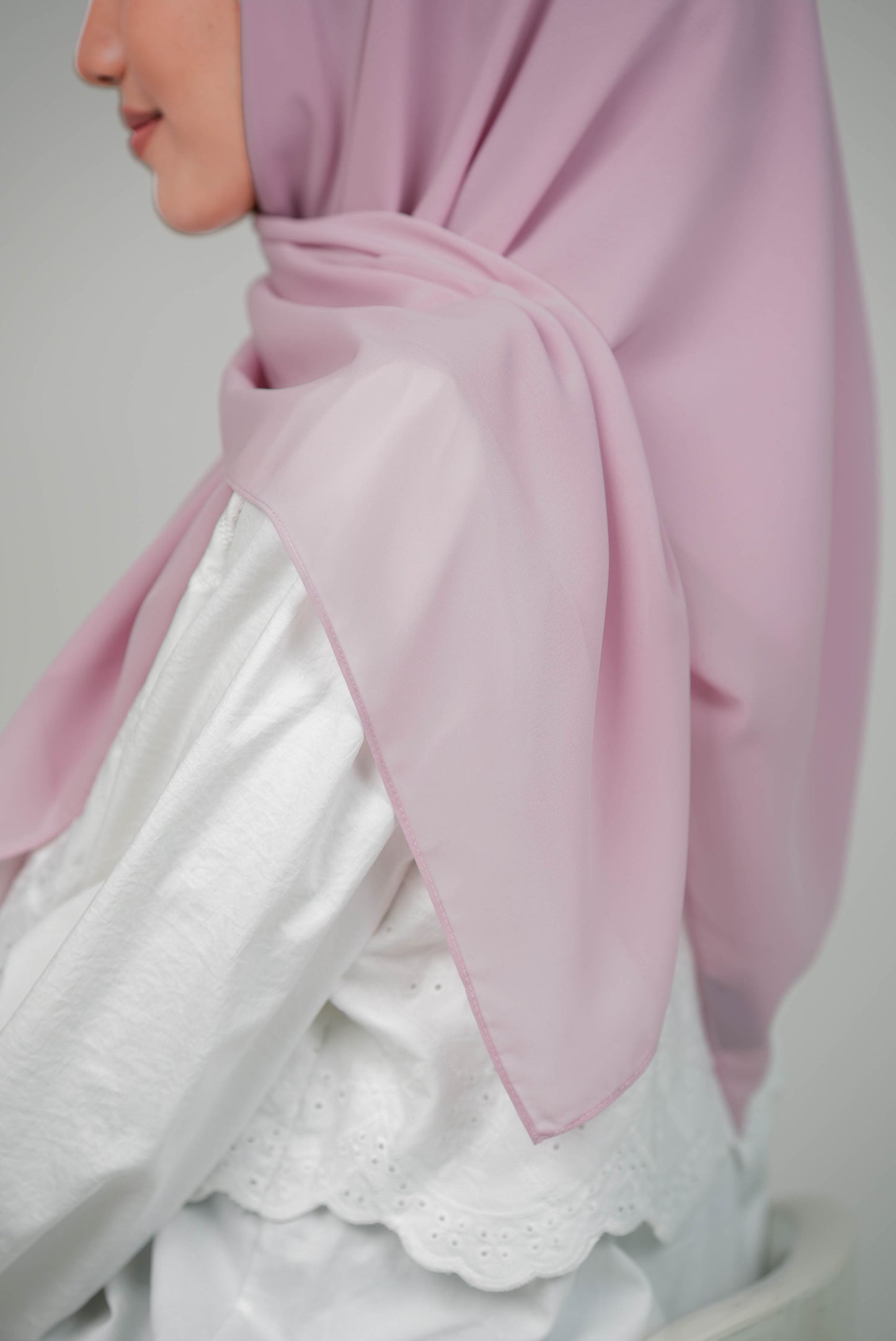 MALEEQA HIJAB PINK BLOSSOM