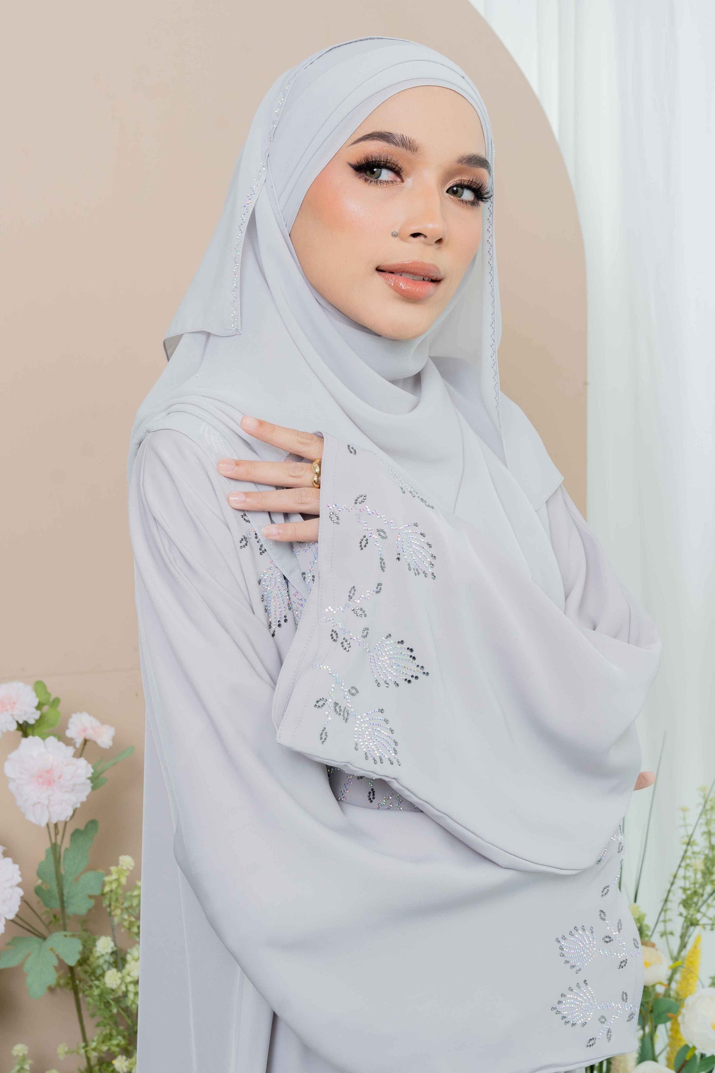 RASHA ABAYA LIGHT GREY
