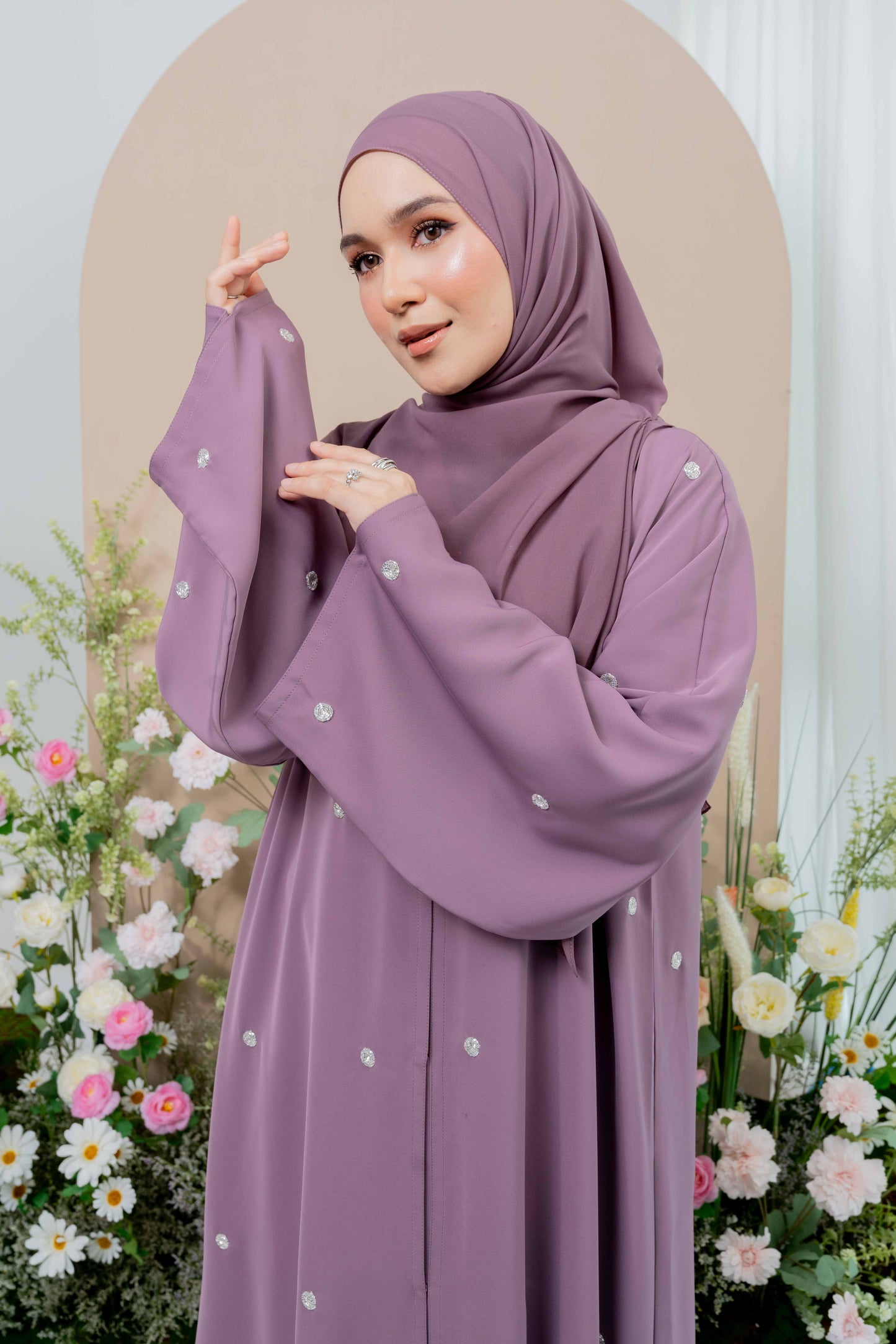 QALWA ABAYA DUSTY PURPLE
