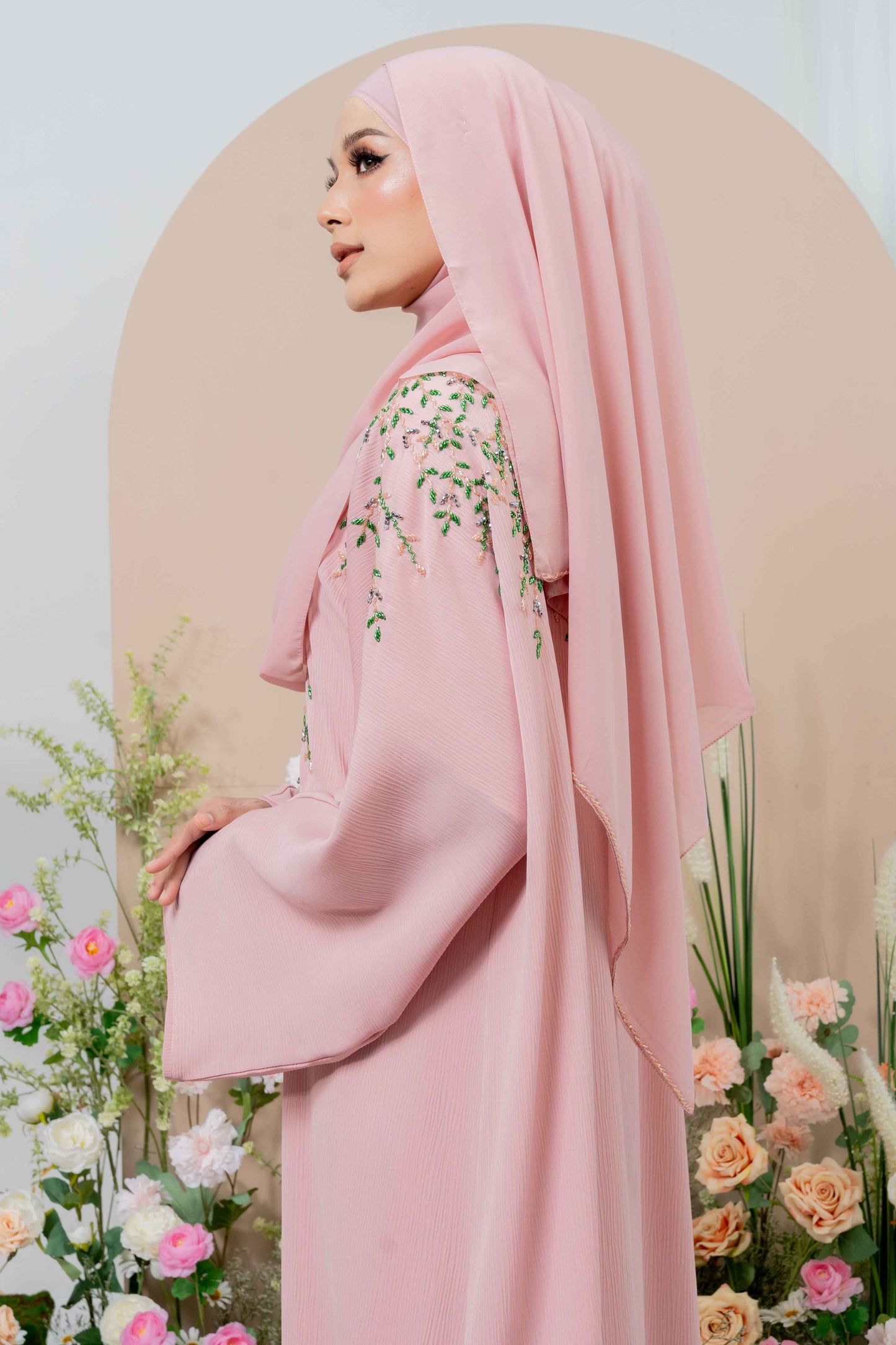 SIDRA ABAYA PINK