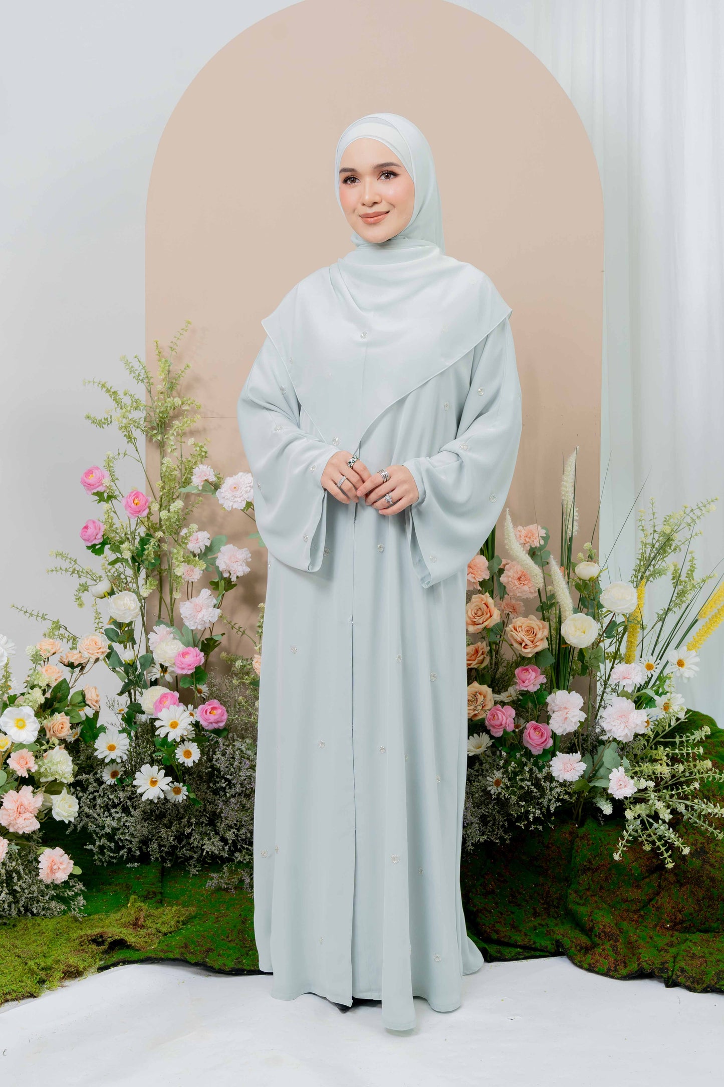 QALWA ABAYA MINT GREEN