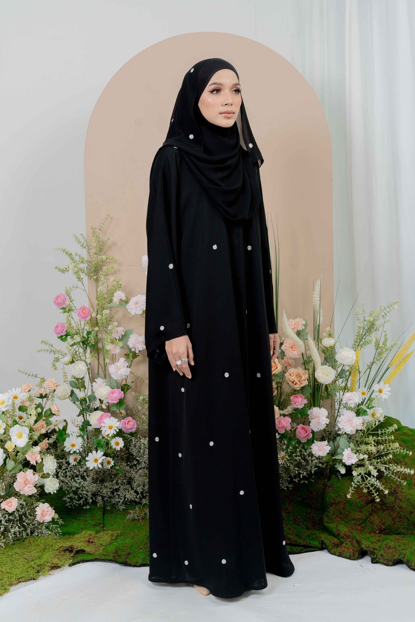 QALWA ABAYA BLACK