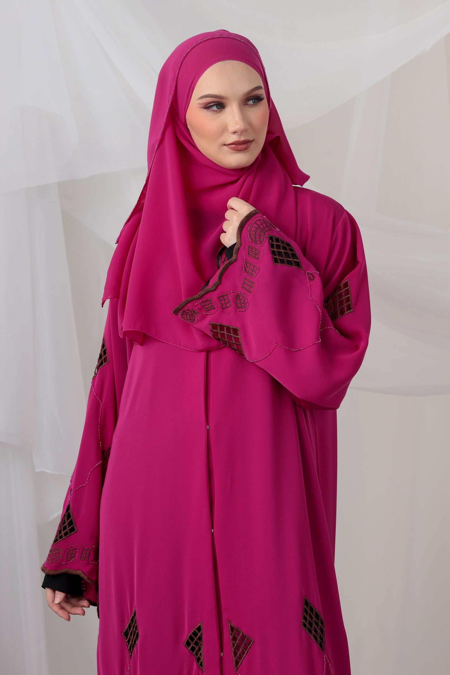 NASREEN ABAYA FUCHSIA PINK