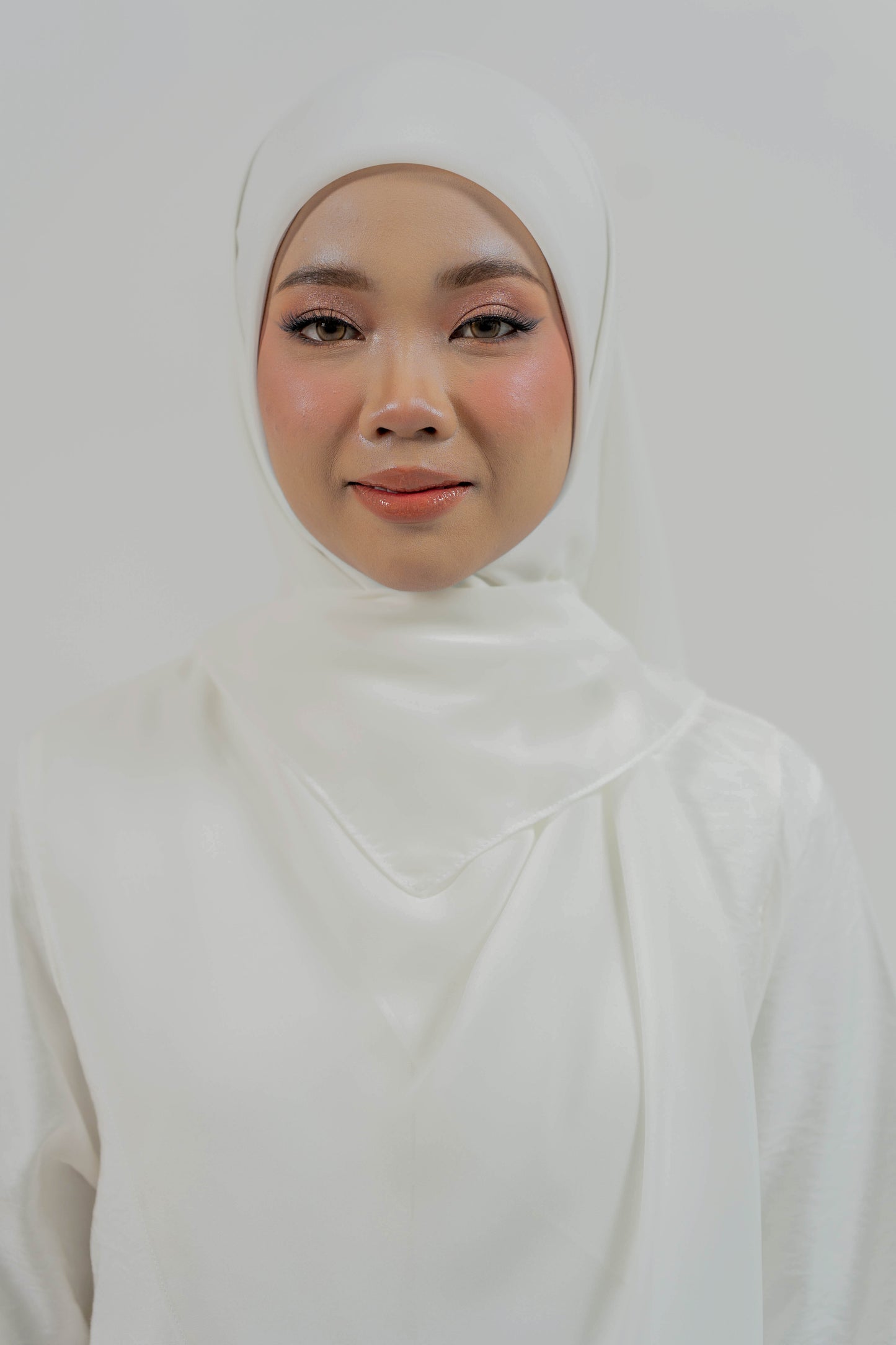 MALEEQA HIJAB WHITE