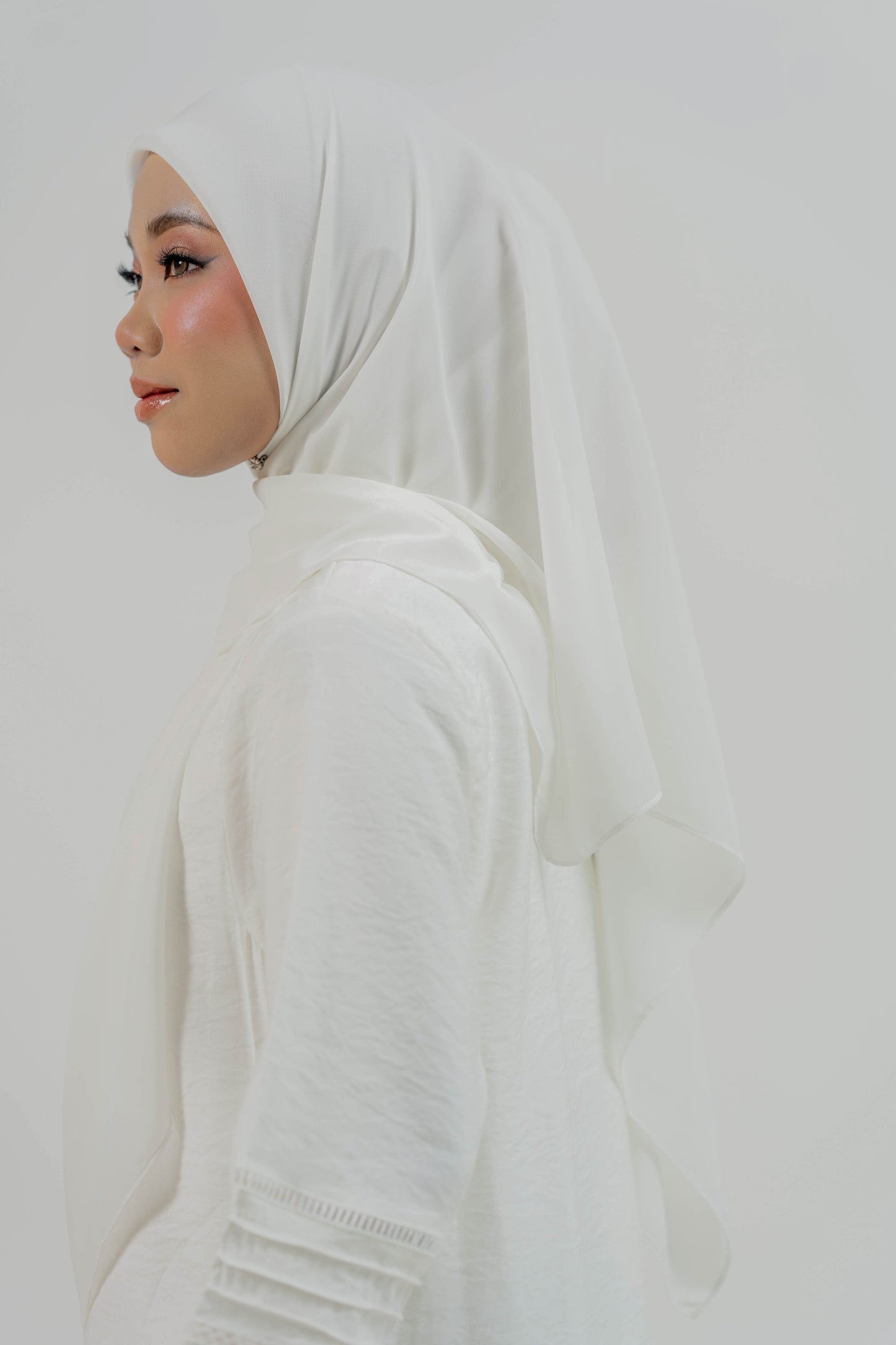 MALEEQA HIJAB WHITE
