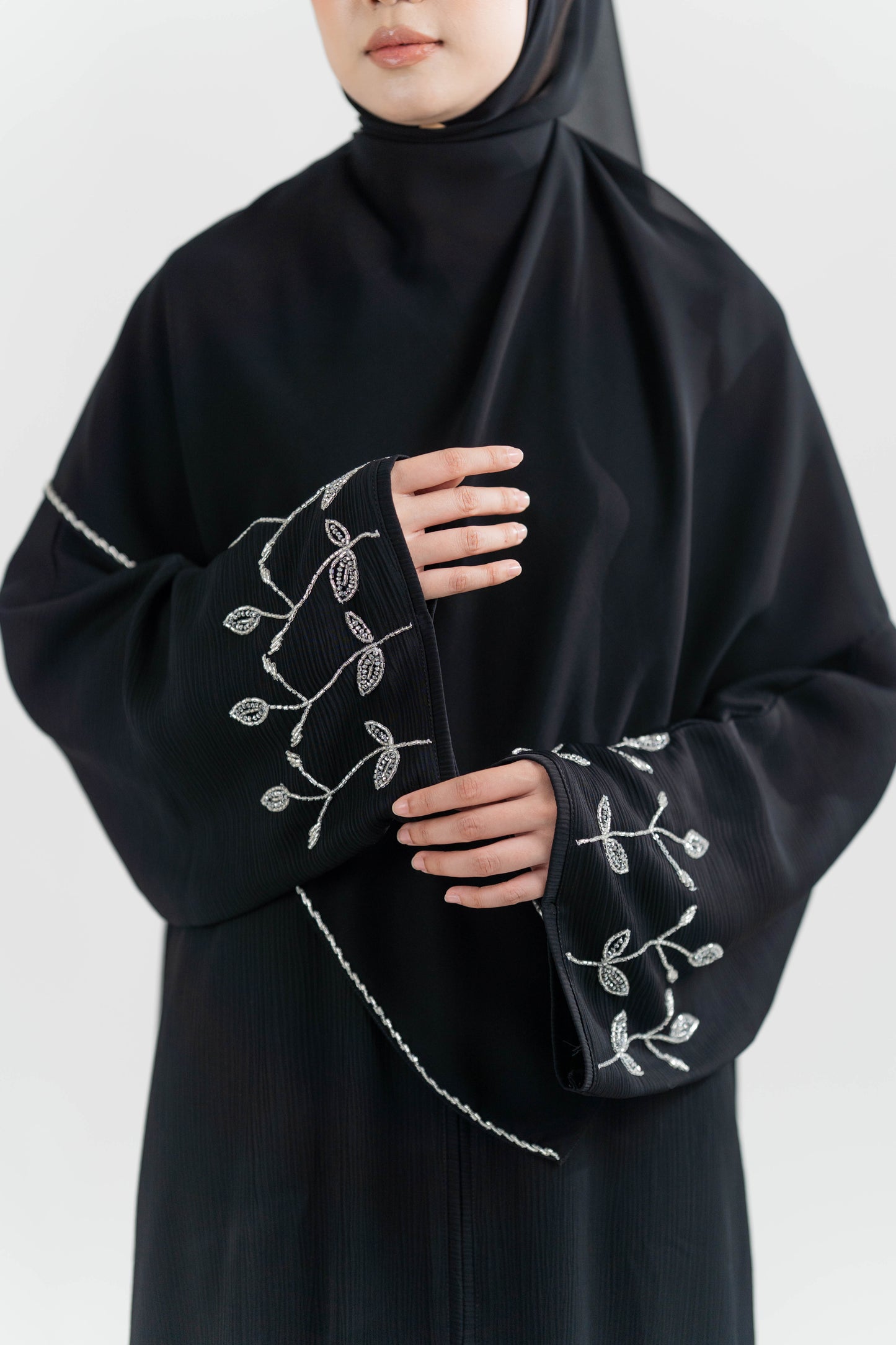 GULYA ABAYA BLACK
