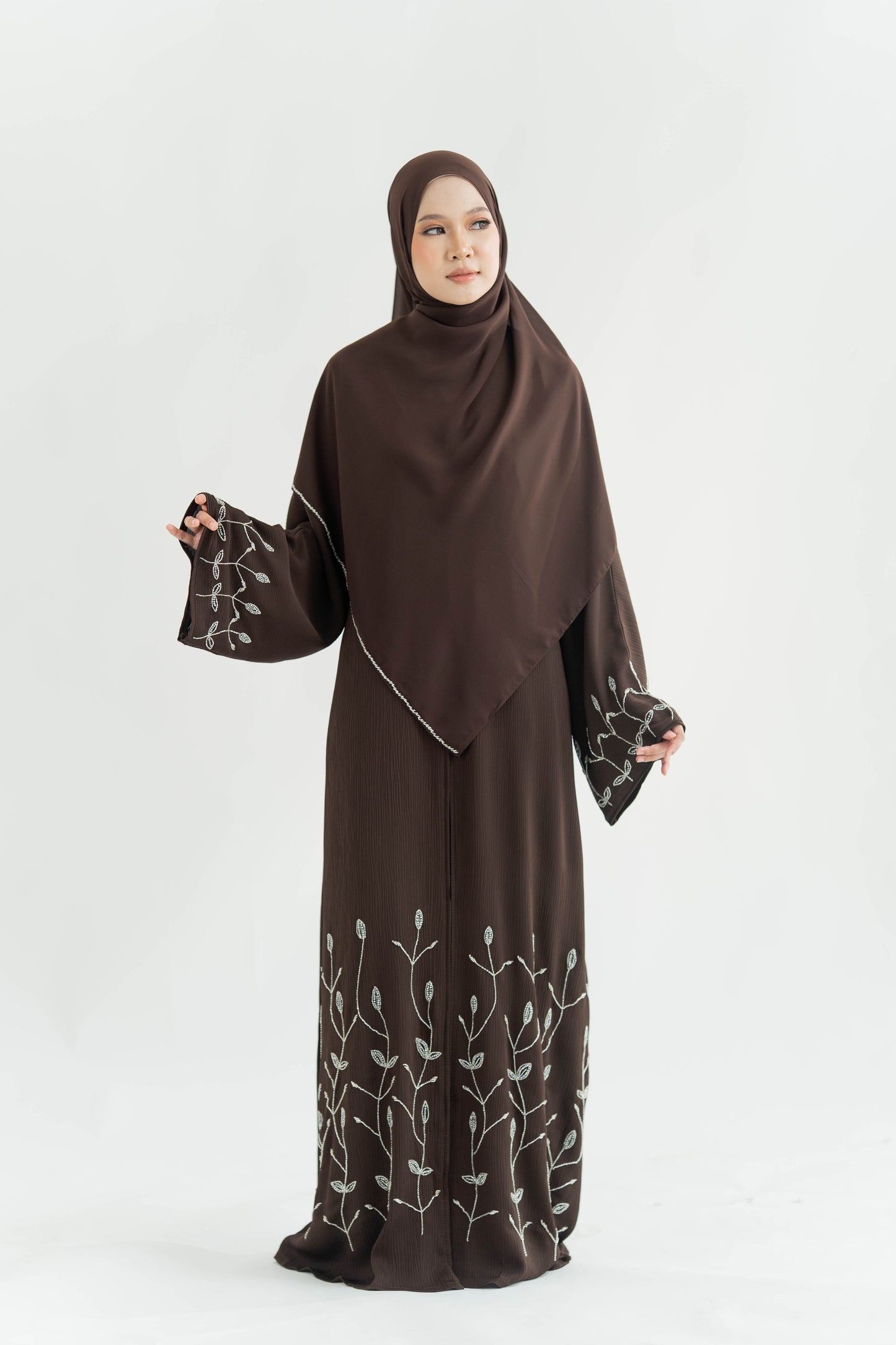 GULYA ABAYA BROWN