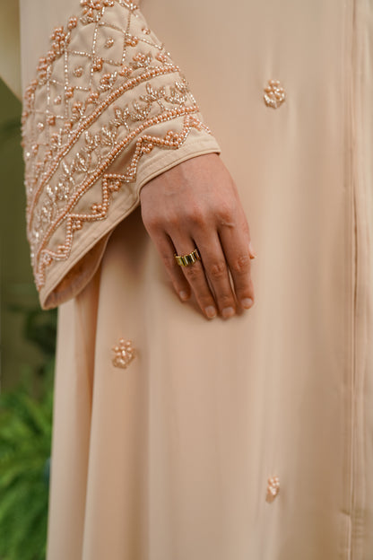 NESRINA ABAYA NUDE