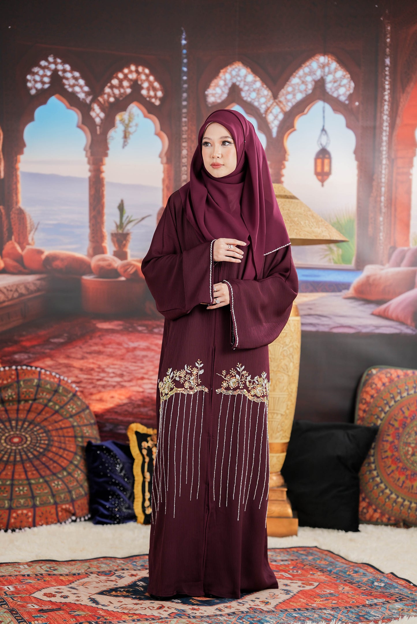 MAJRA ABAYA DARK MAROON