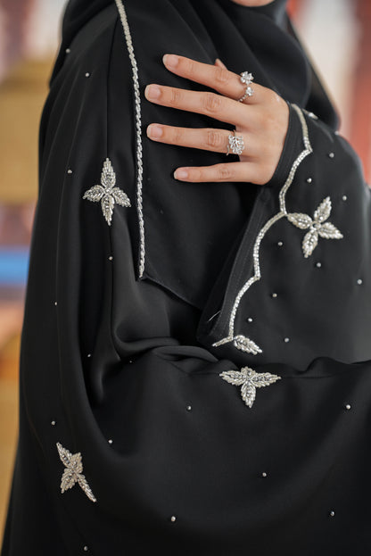 HEELWA ABAYA BLACK