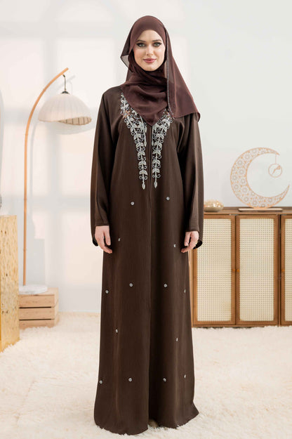 DAMARIS ABAYA RICH BROWN