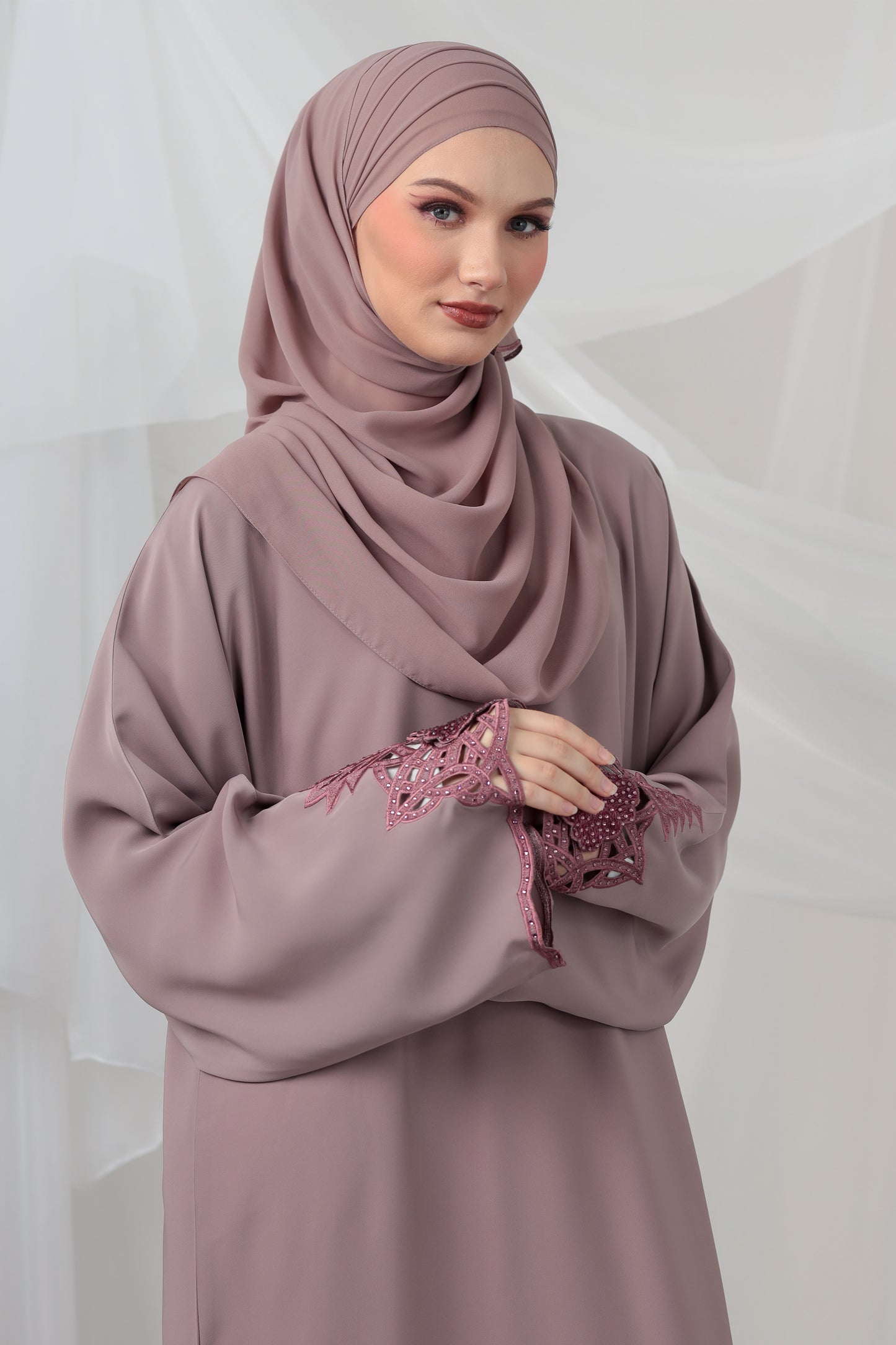 JUBAH ANATY DUSTY PURPLE