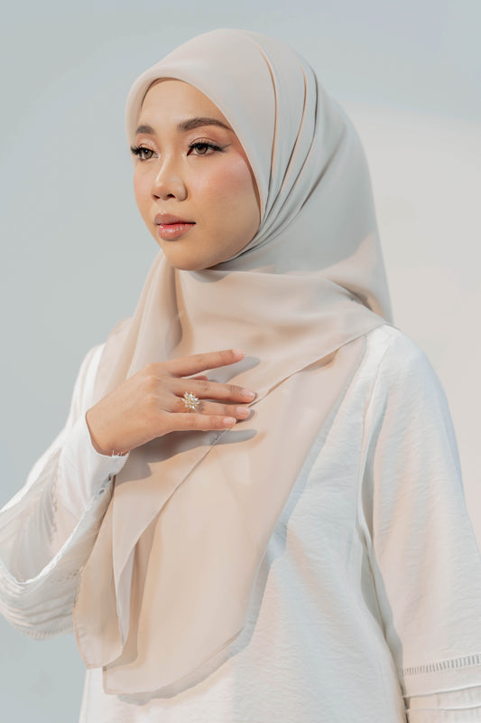 MALEEQA HIJAB LIGHT BEIGE