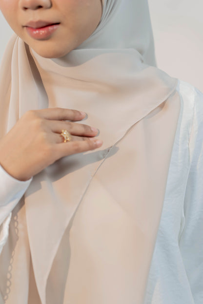 MALEEQA HIJAB LIGHT BEIGE