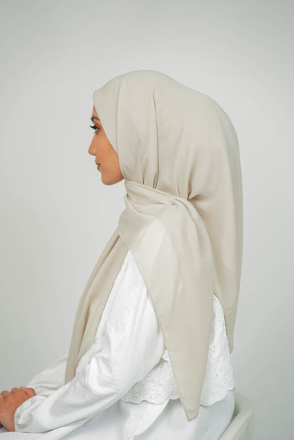 MALEEQA HIJAB LIGHT BEIGE