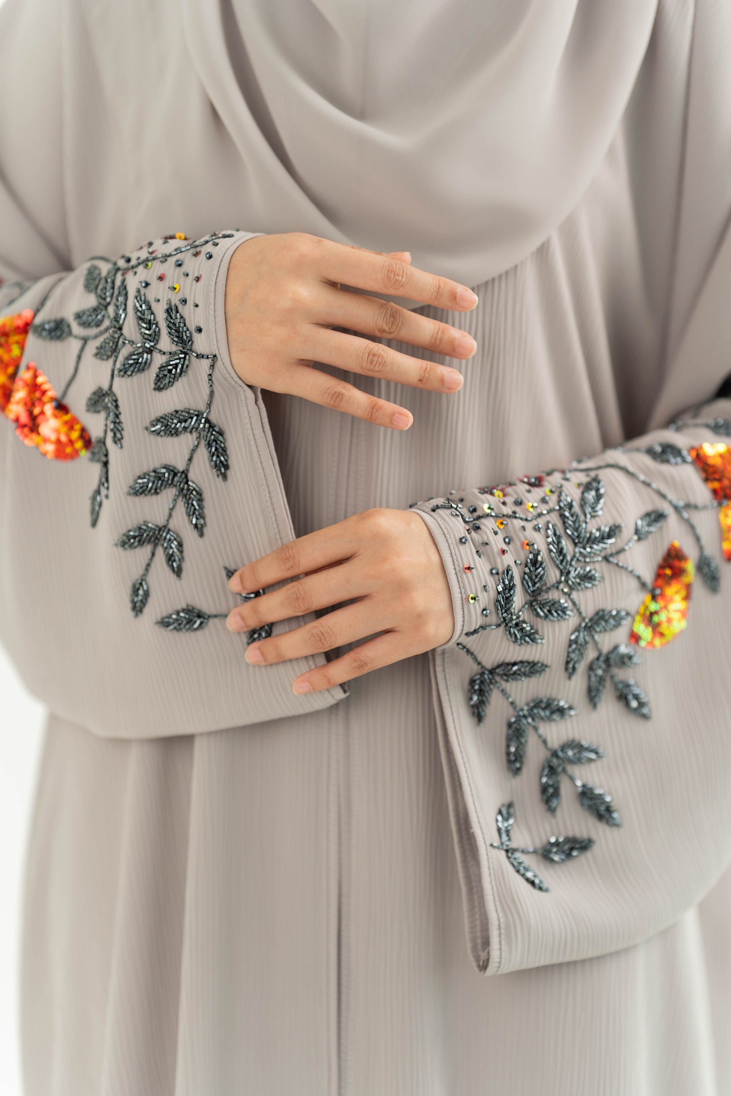 ELNARA ABAYA LIGHT GREY