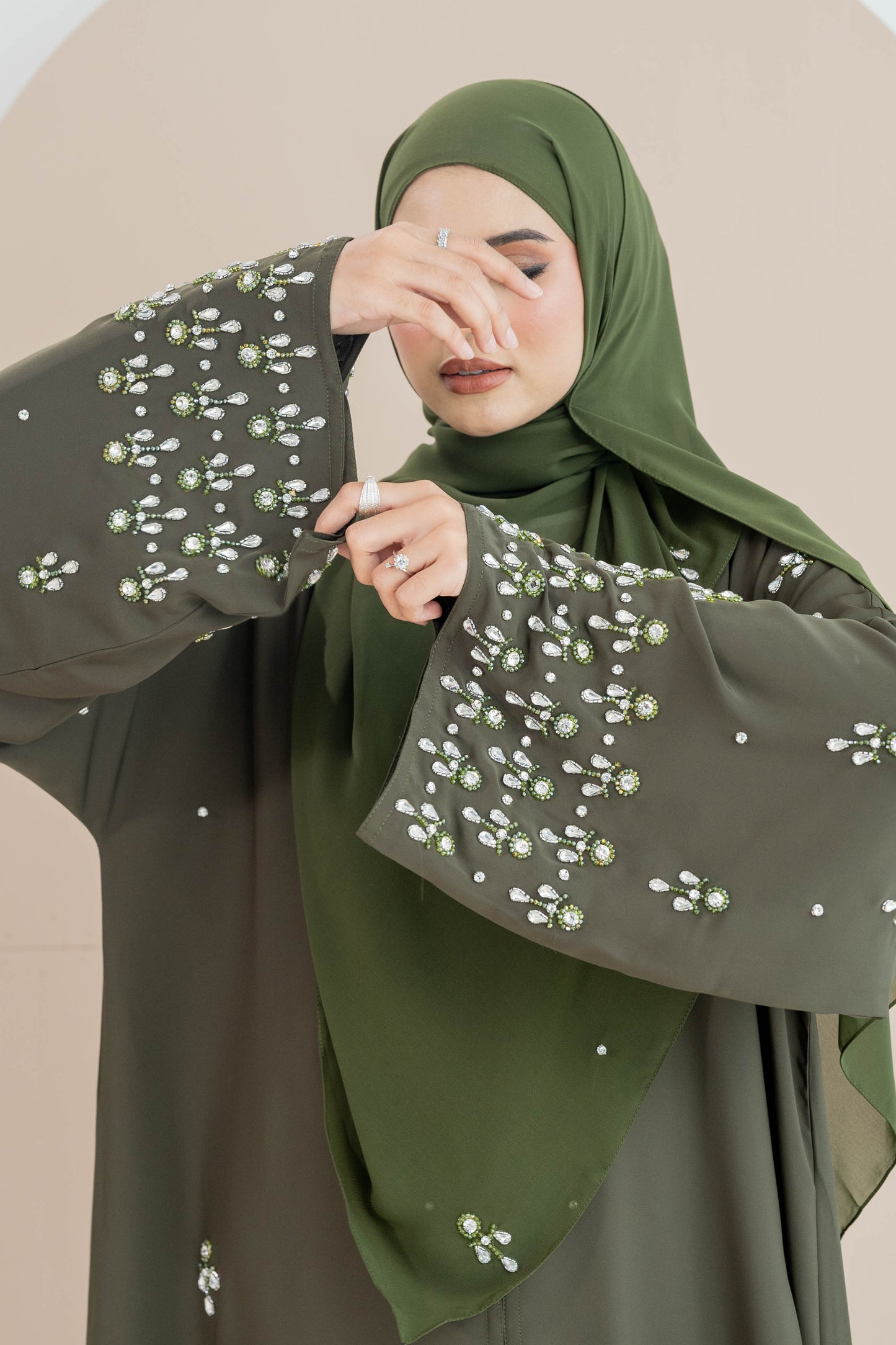 KHEER ABAYA OLIVE