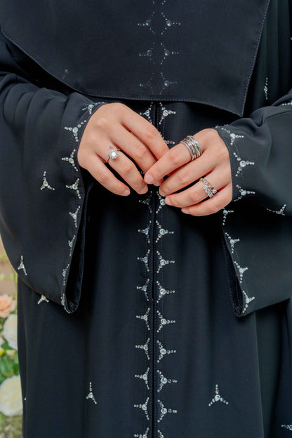 AILA ABAYA BLACK