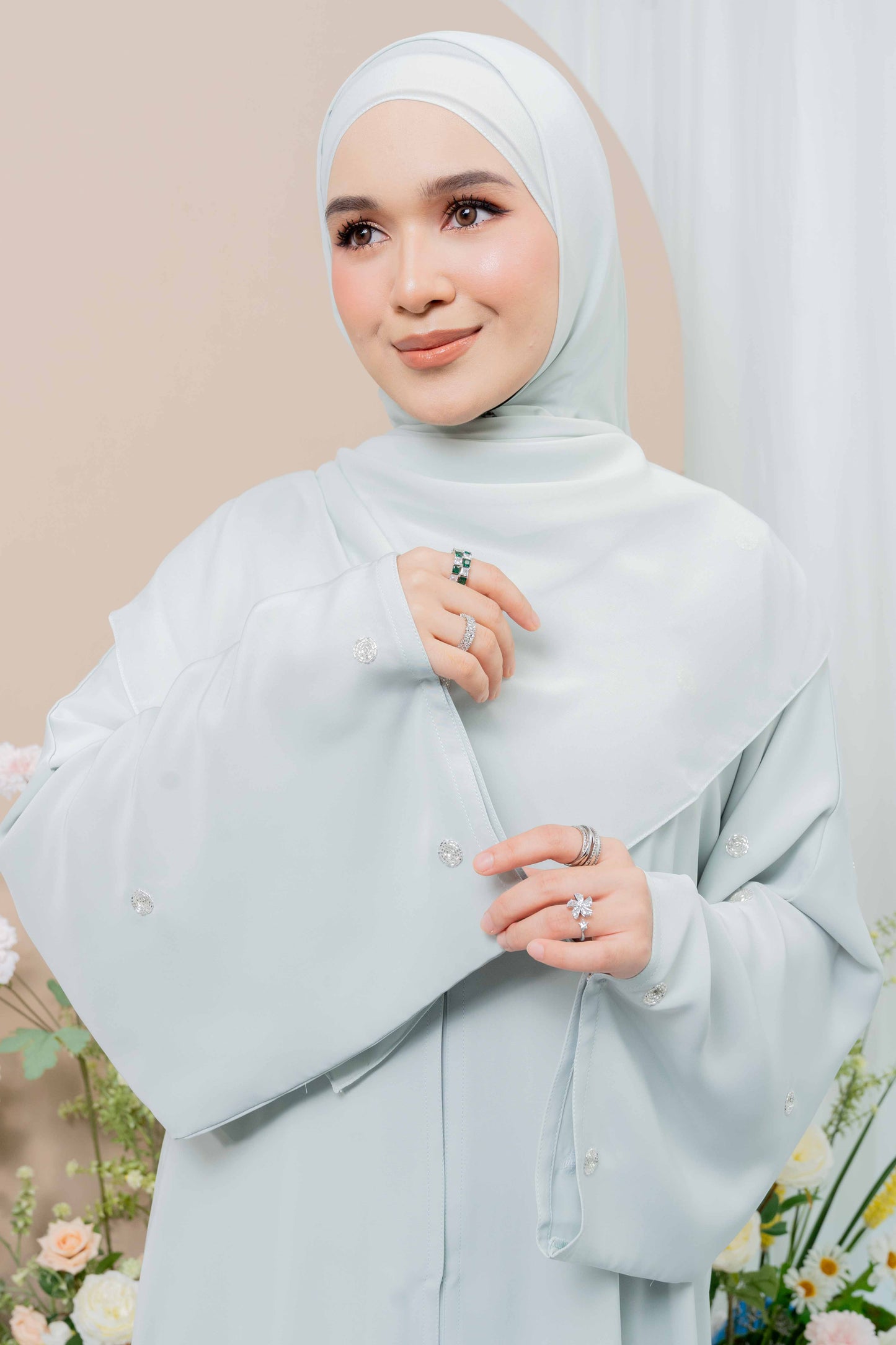 QALWA ABAYA MINT GREEN