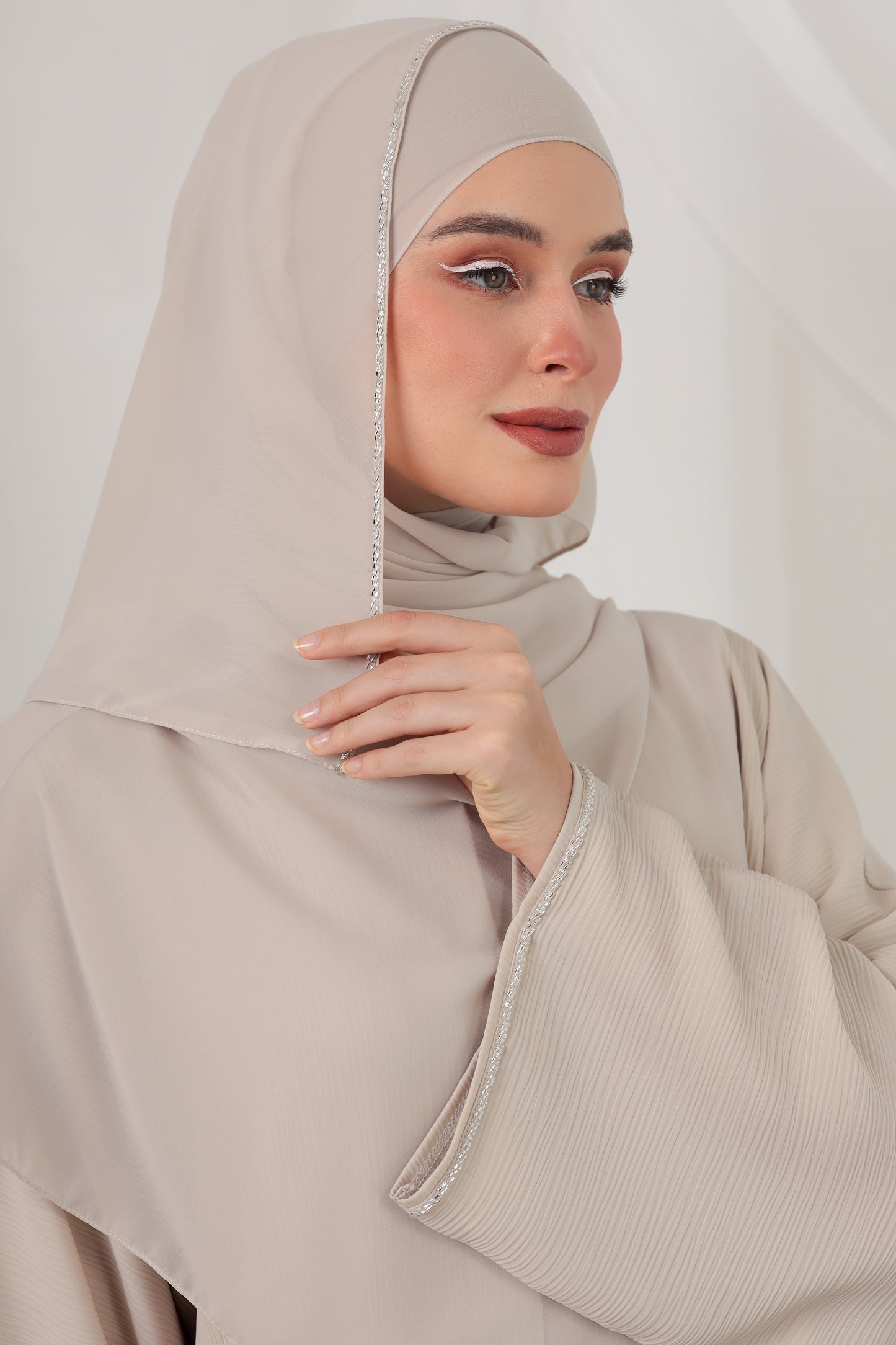 NADA ABAYA BEIGE