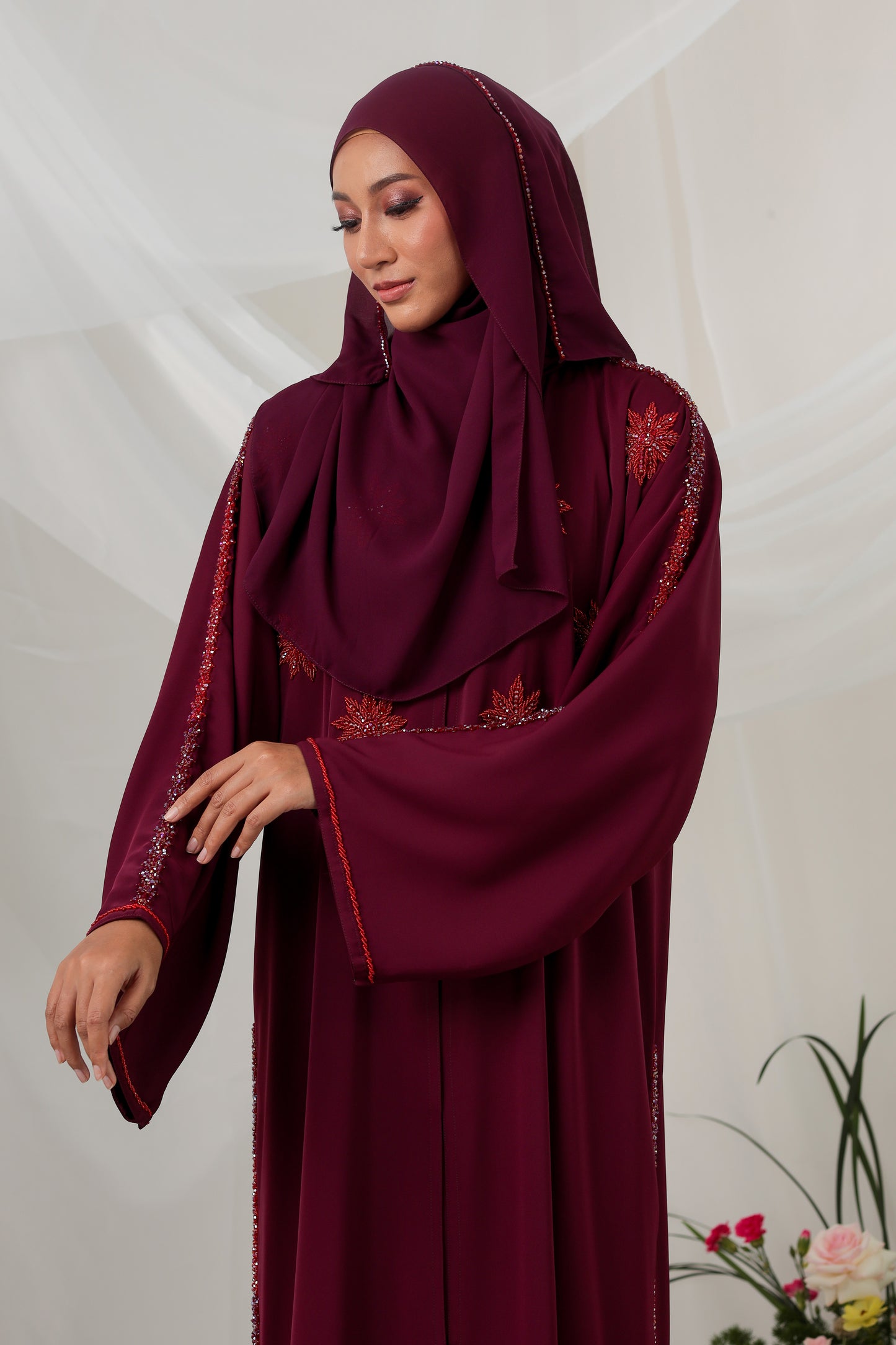 ZEHRA ABAYA MAROON