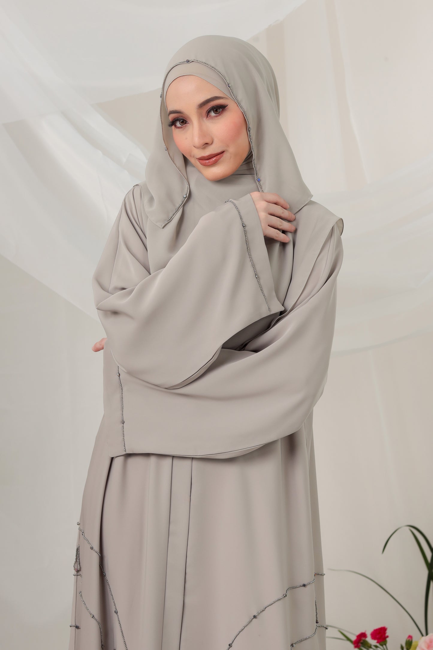 CALISTA ABAYA LIGHT GREY