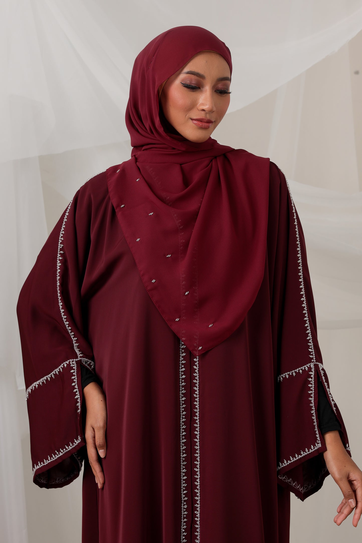 JAMILYA ABAYA MAROON