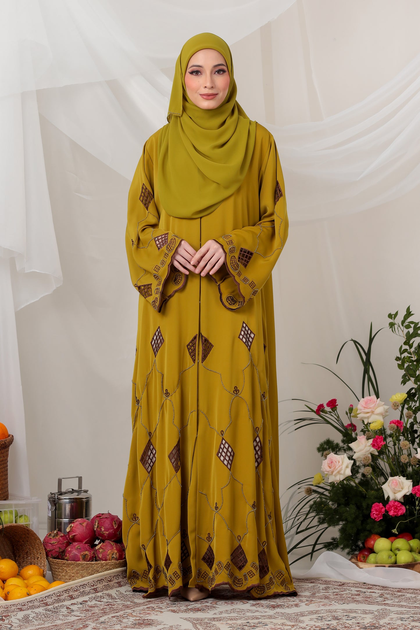 NASREEN ABAYA MUSTARD