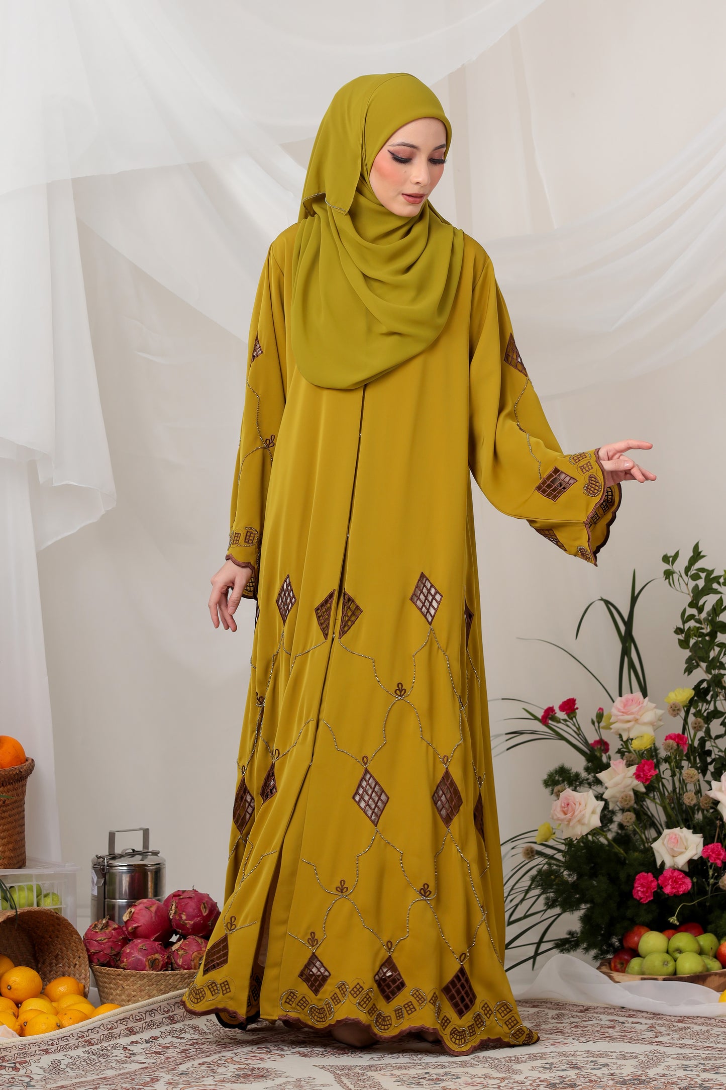 NASREEN ABAYA MUSTARD